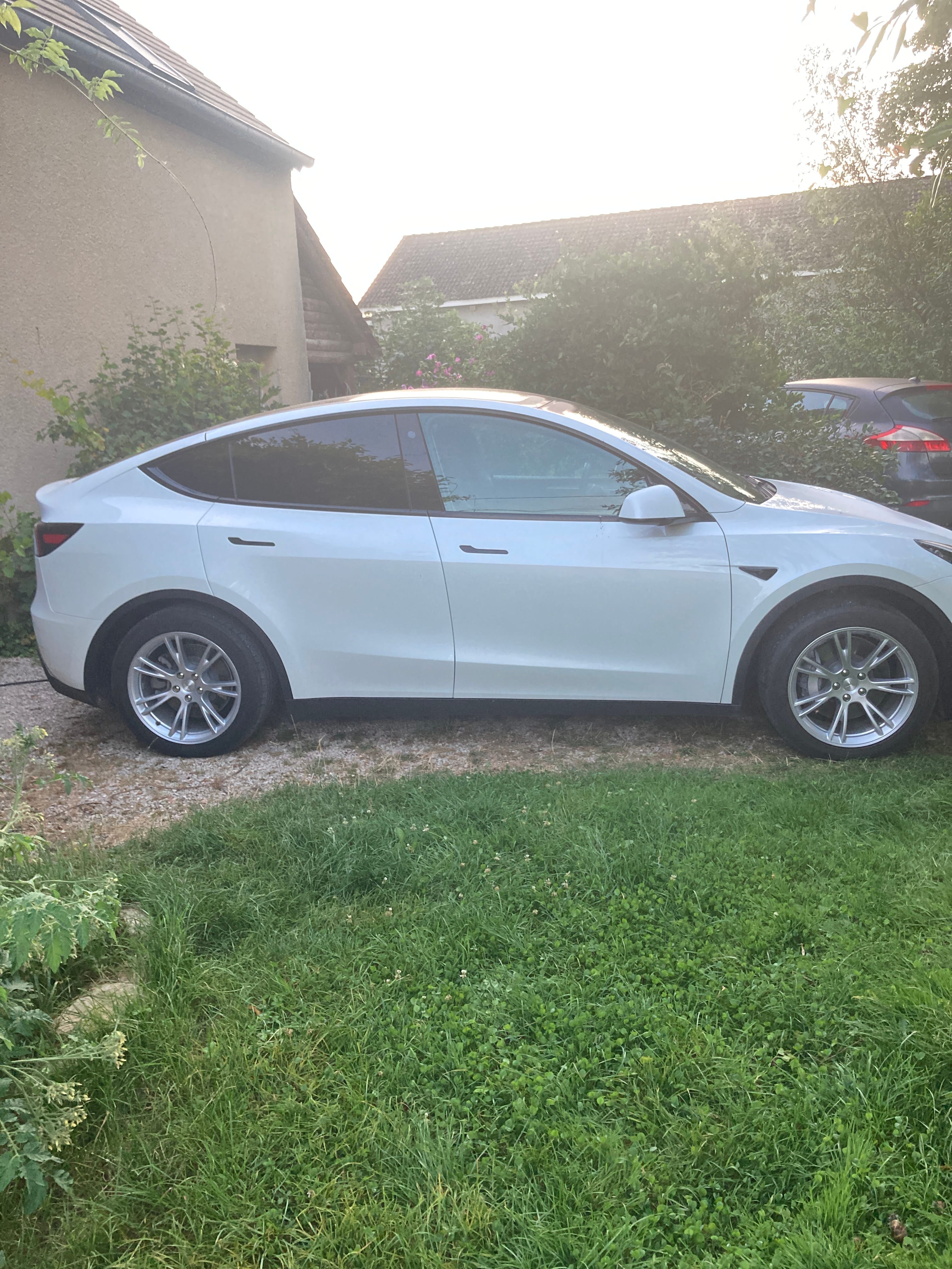 Tesla Model Y avec Climatisation