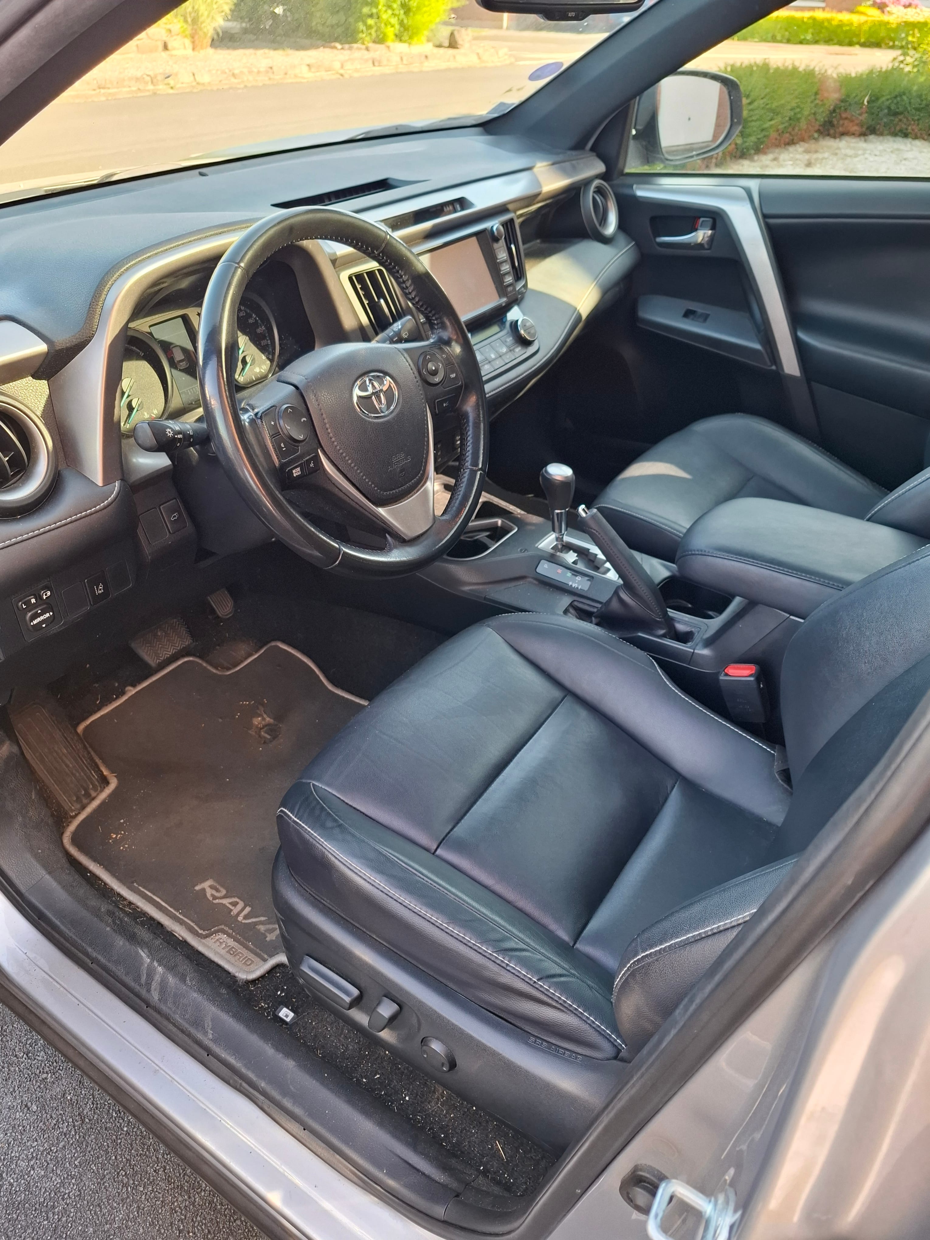Toyota Rav4 Hybride avec Caméra de recul