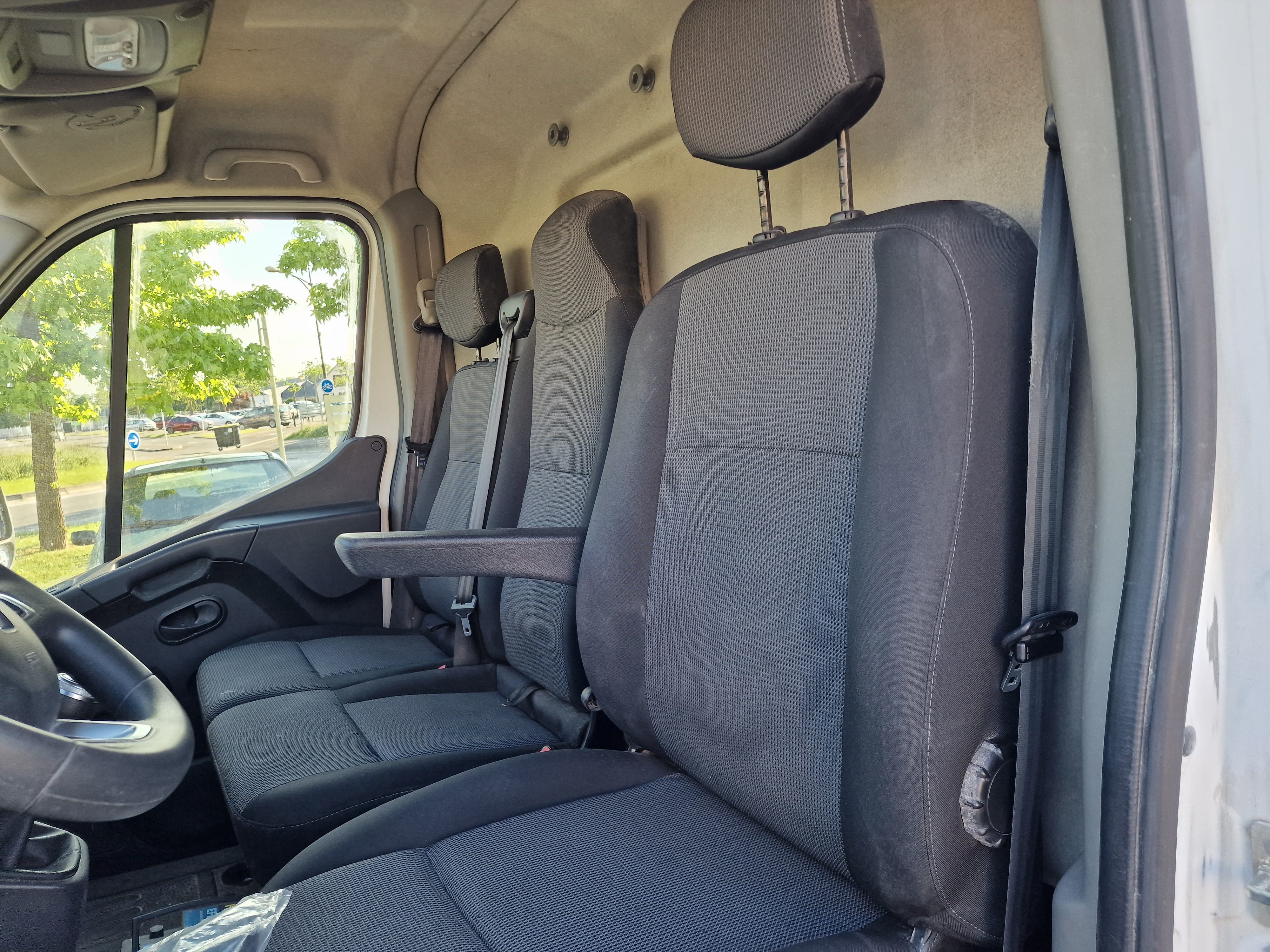 Renault Master Fourgon GB425 avec Audio Bluetooth