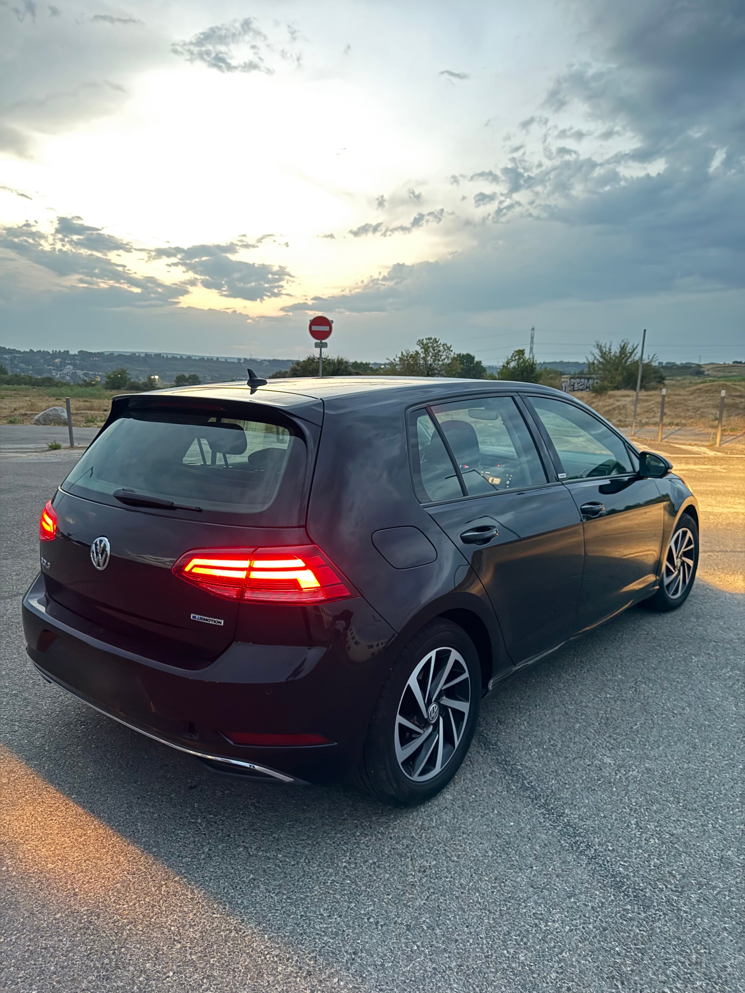 Volkswagen Golf avec Caméra de recul