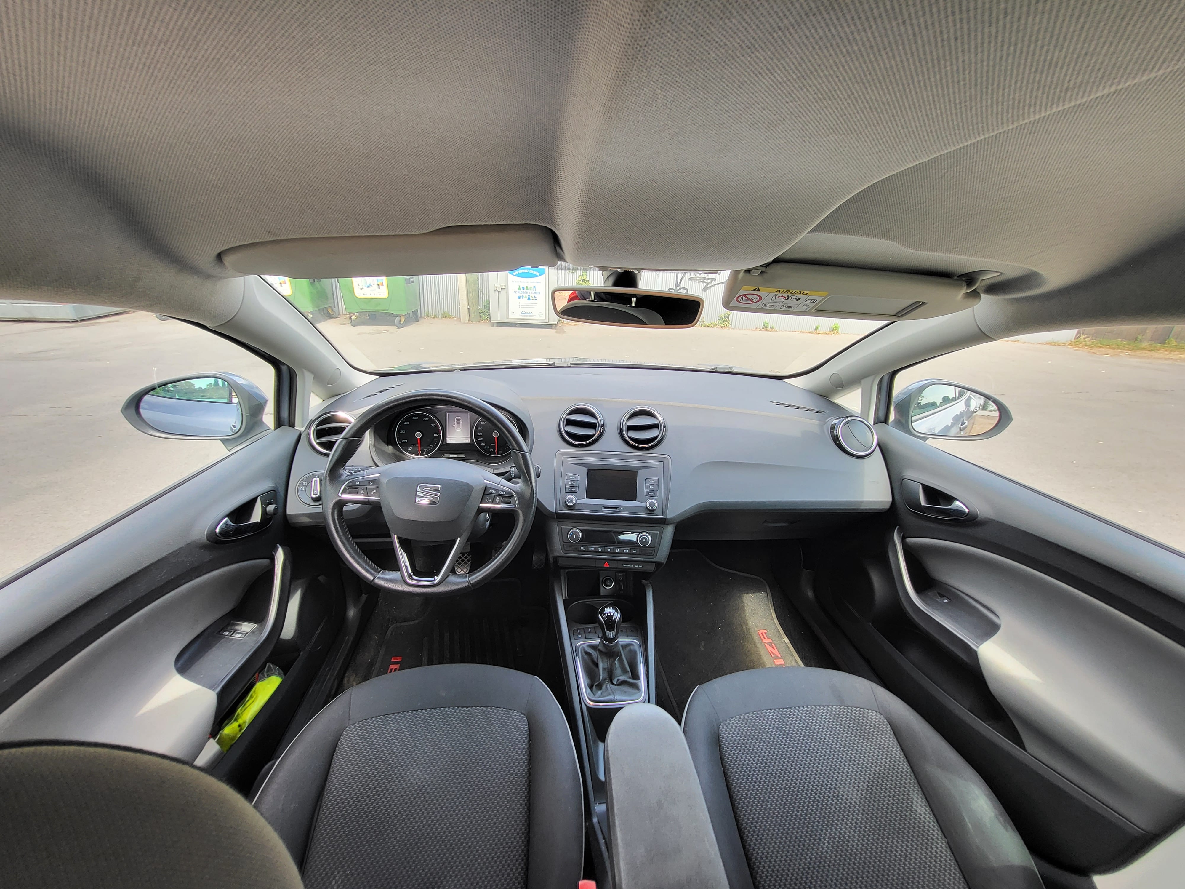 Seat Ibiza con Puertos de carga USB