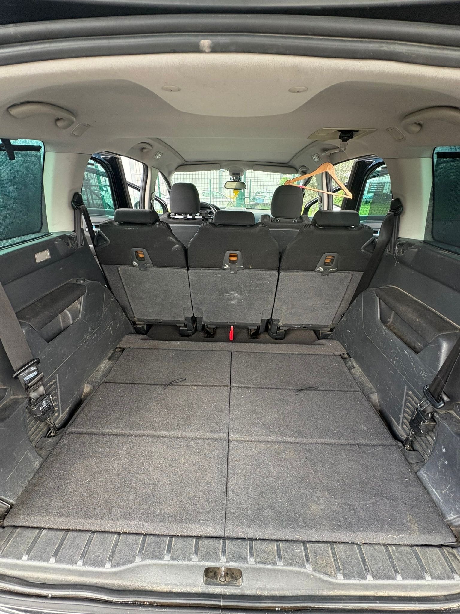Peugeot 5008 avec GPS