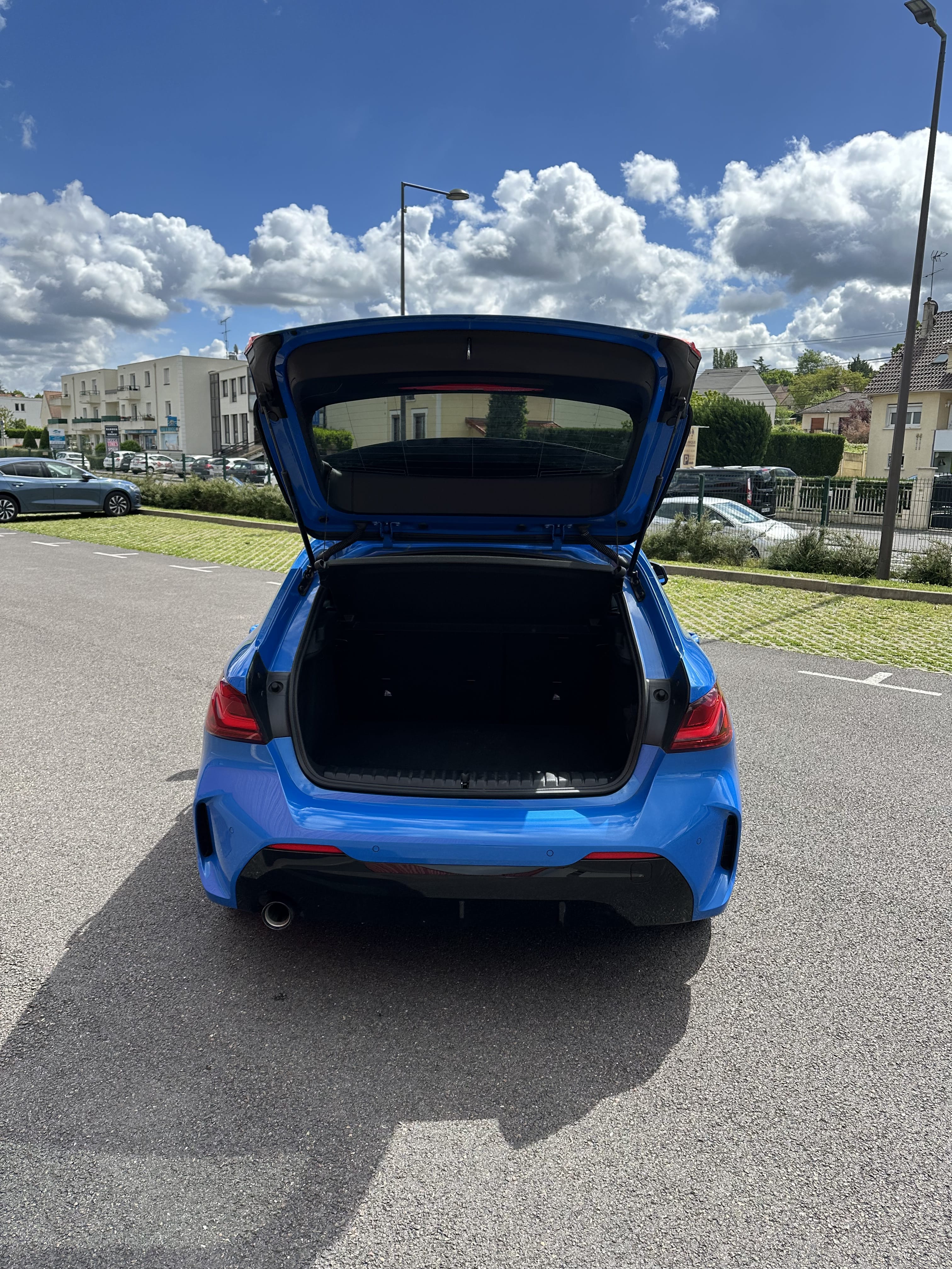 BMW Série 1 avec GPS