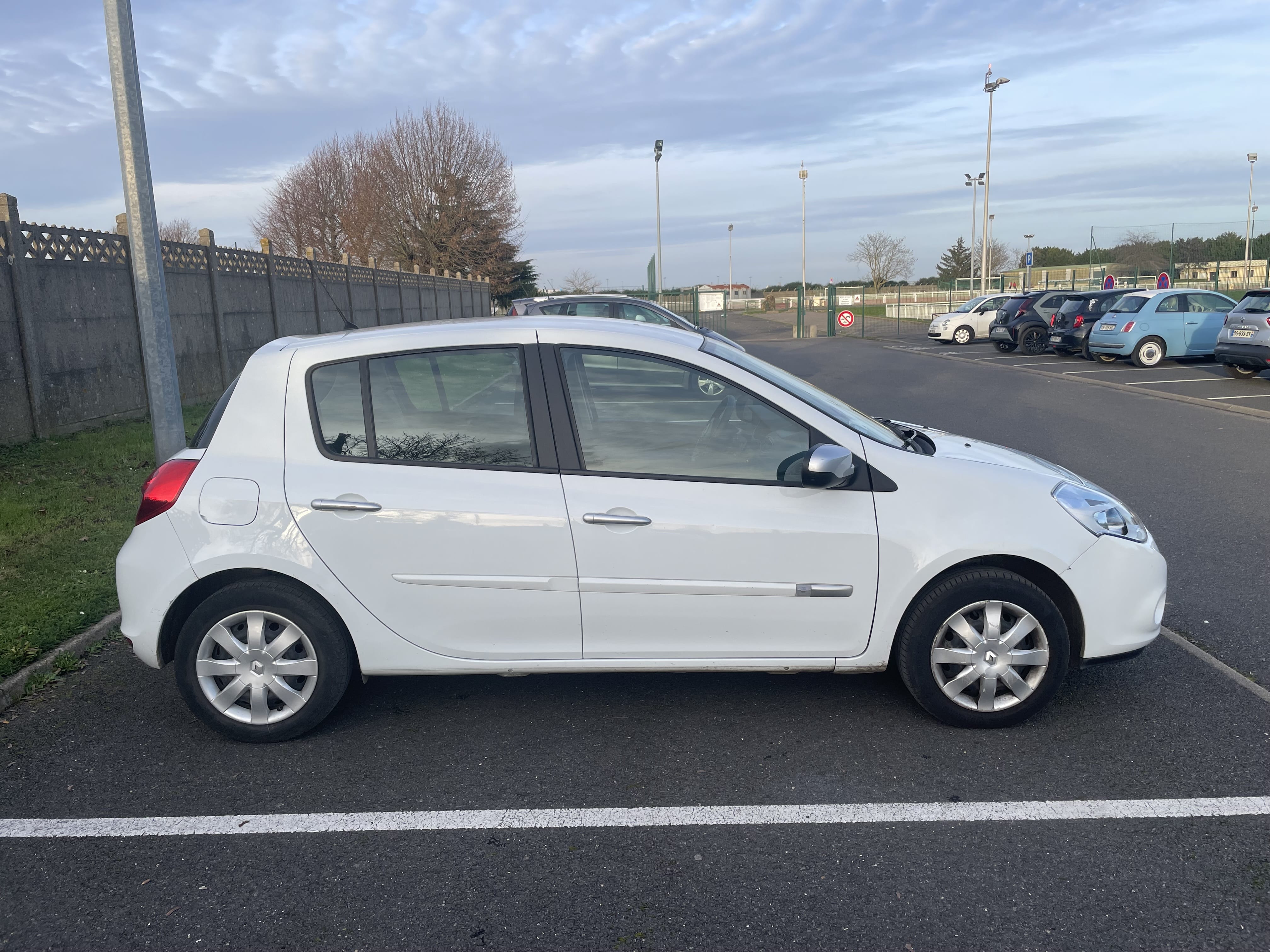 Renault Clio avec Climatisation
