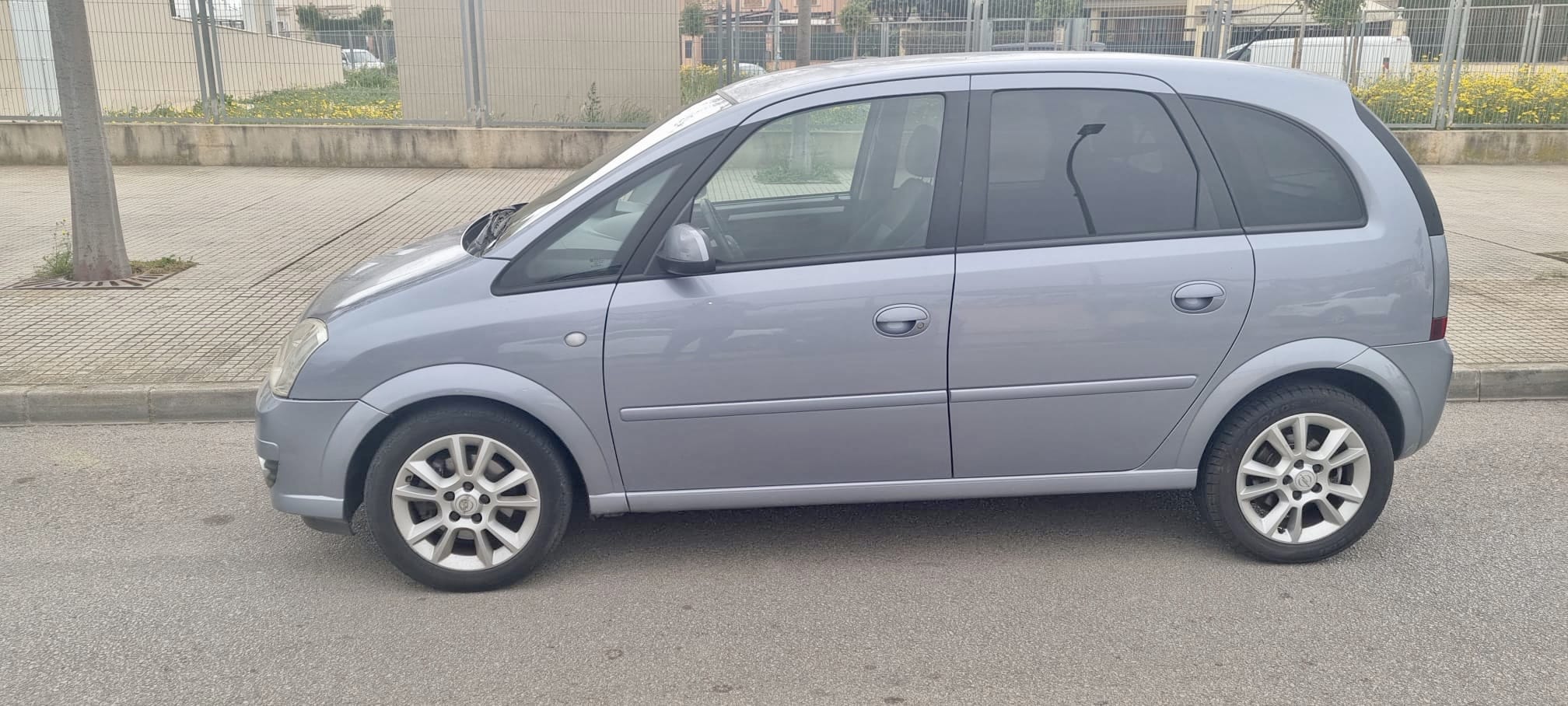 Opel Meriva avec Climatisation