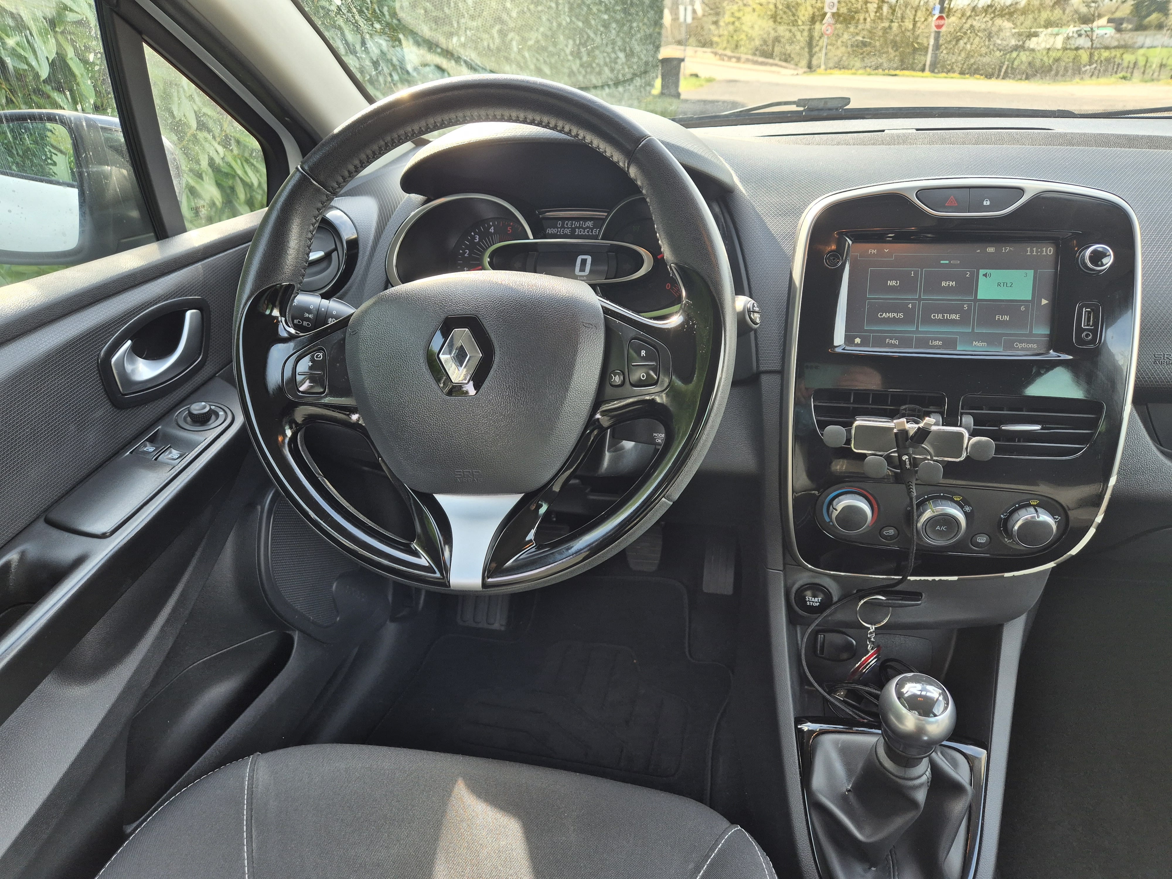 Renault Clio avec Port USB