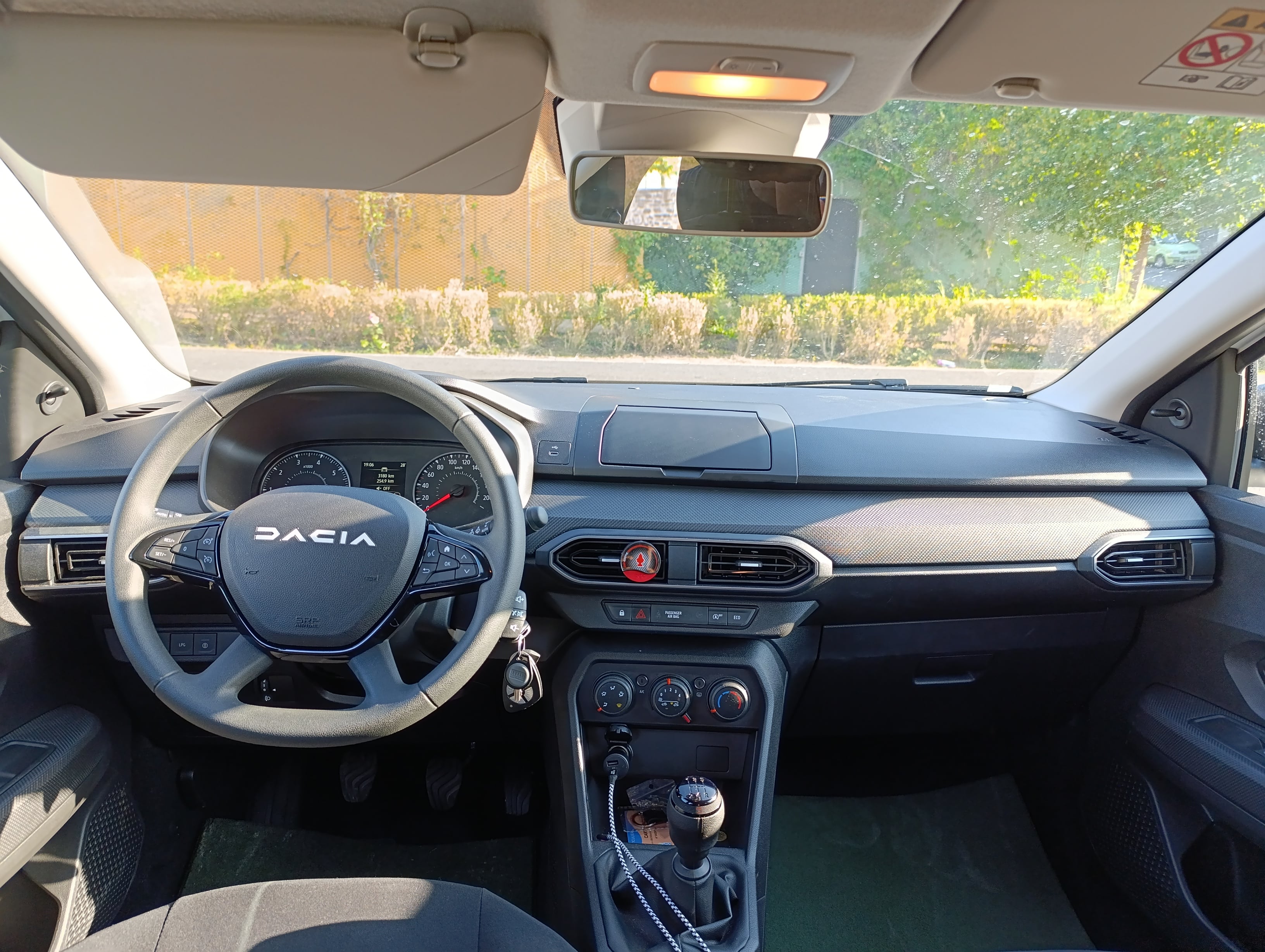 Dacia Sandero GPL ESSENTIAL 100 avec Audio Bluetooth