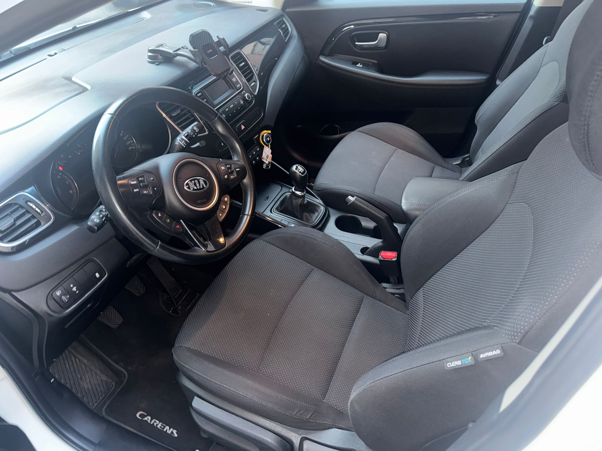 Kia Carens con Audio Bluetooth