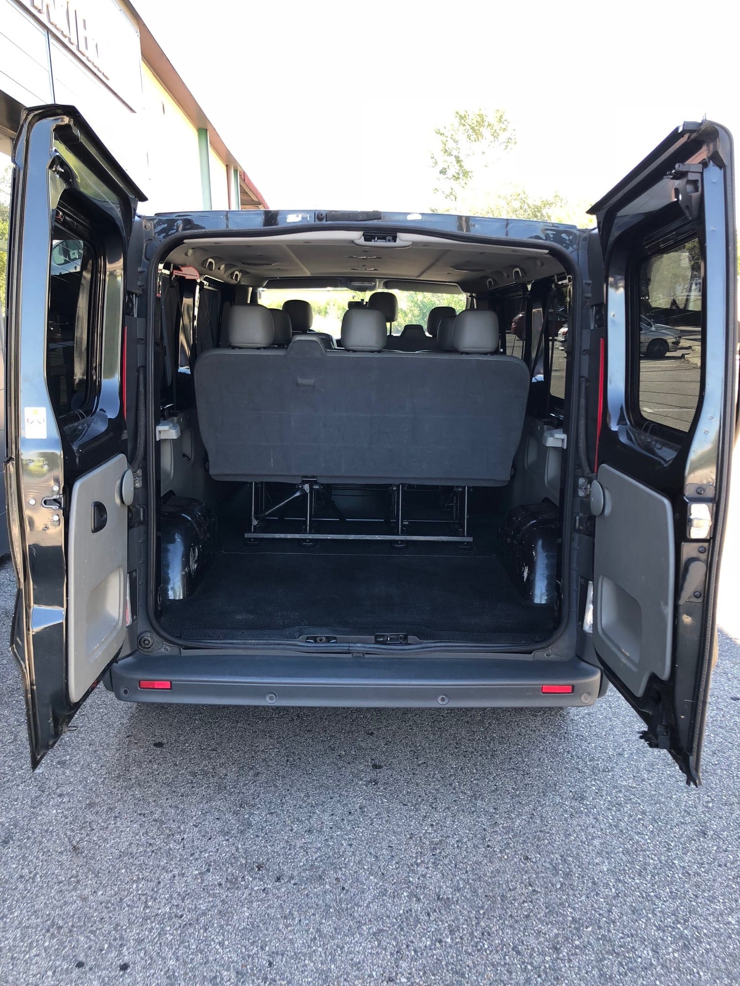 Opel Vivaro Combi 9 pl. long 80L *18094* CT464WC