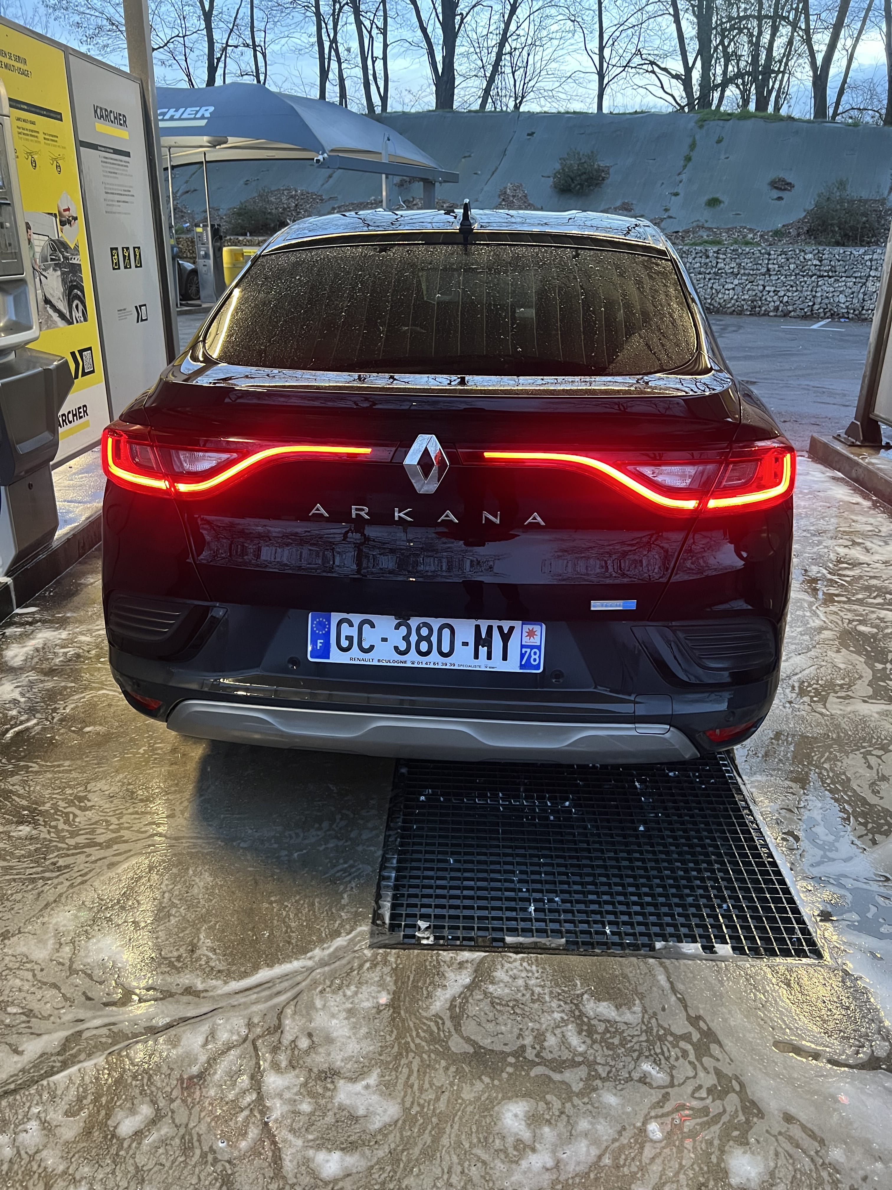 Renault Arkana E-Tech avec GPS