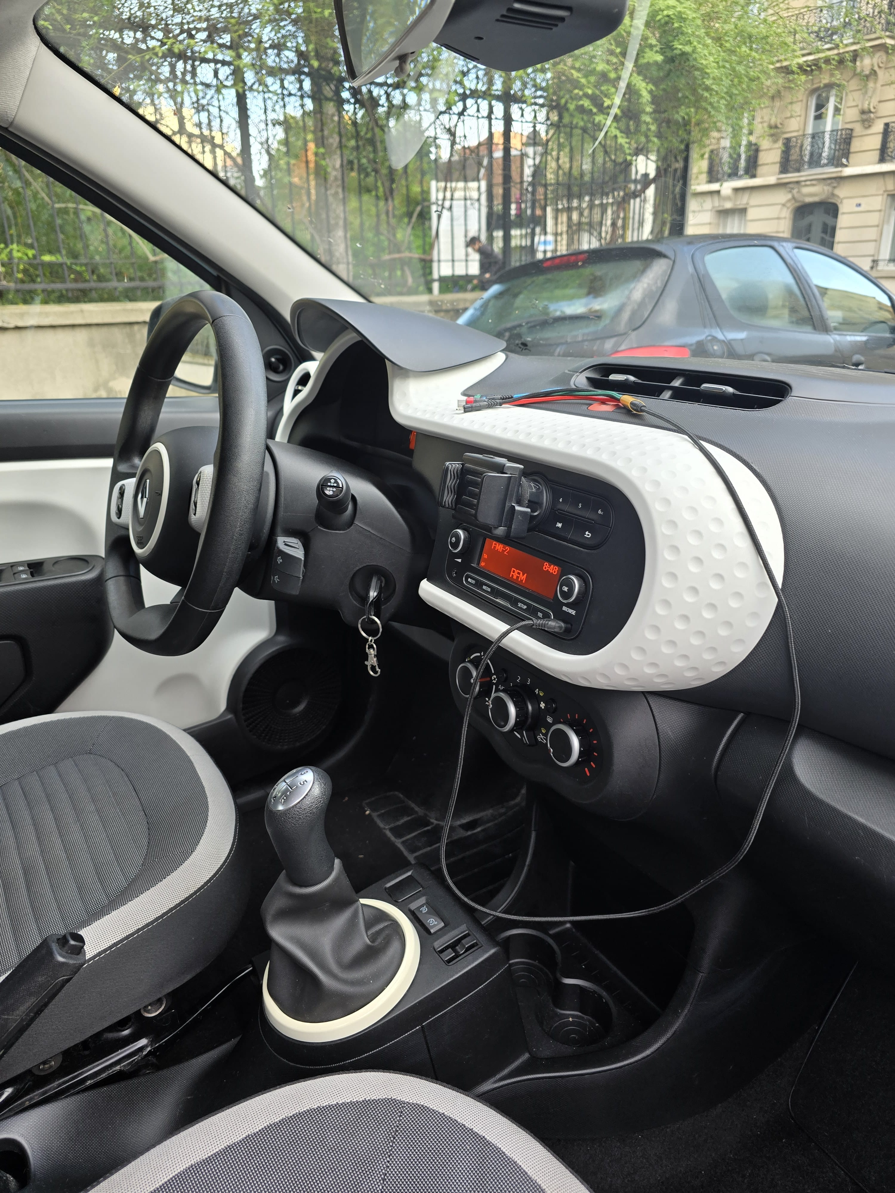 Renault Twingo III avec Siège bébé
