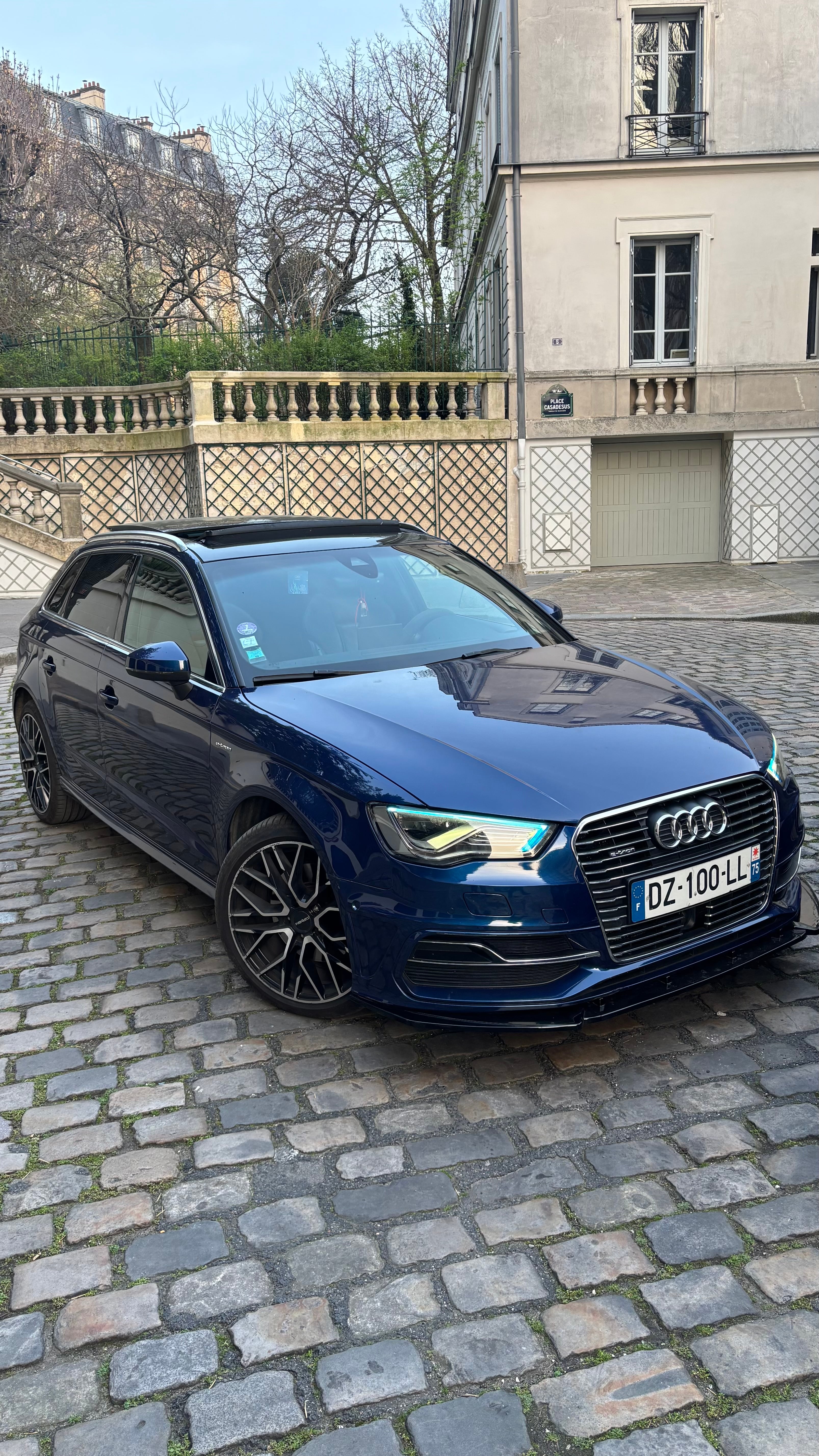 Audi A3 Sportback e-tron, 2016, Essence 95 / Electric (hybrid), automatic