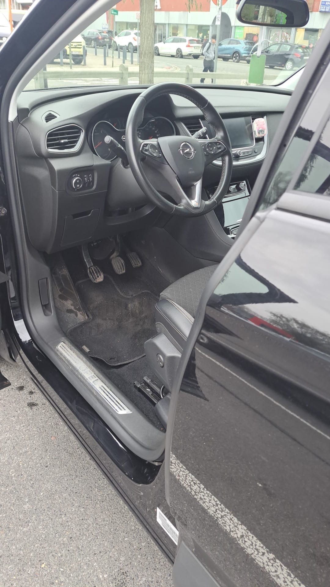 Opel Grandland X avec GPS