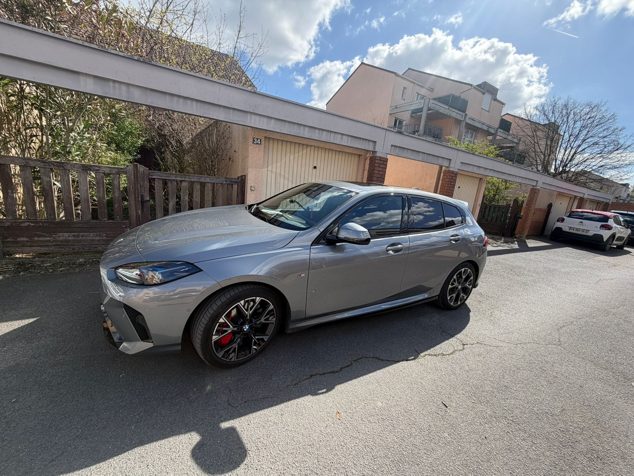 BMW Série 1 Hybride avec Climatisation