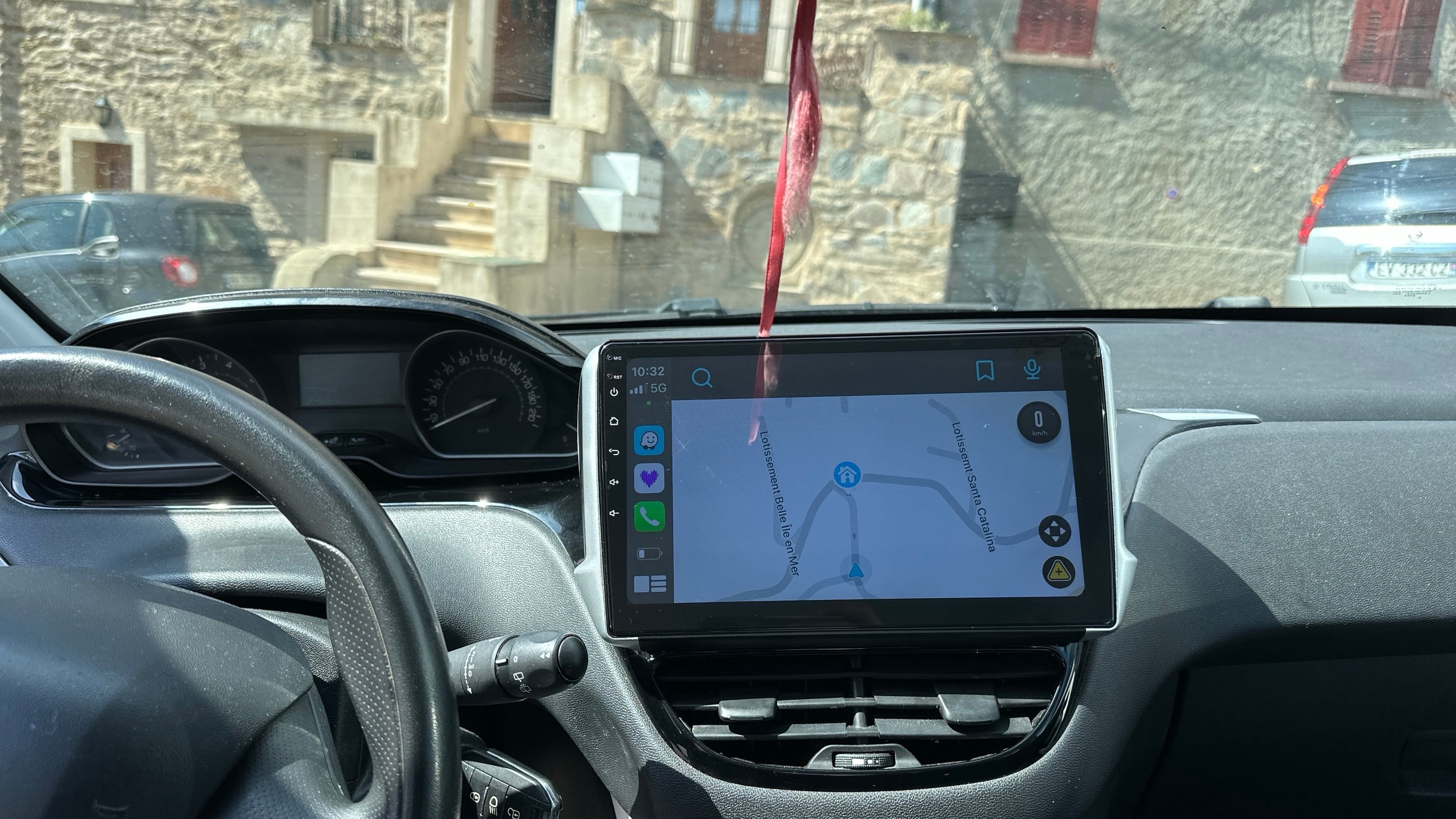 Peugeot 208, 2016, Essence 95