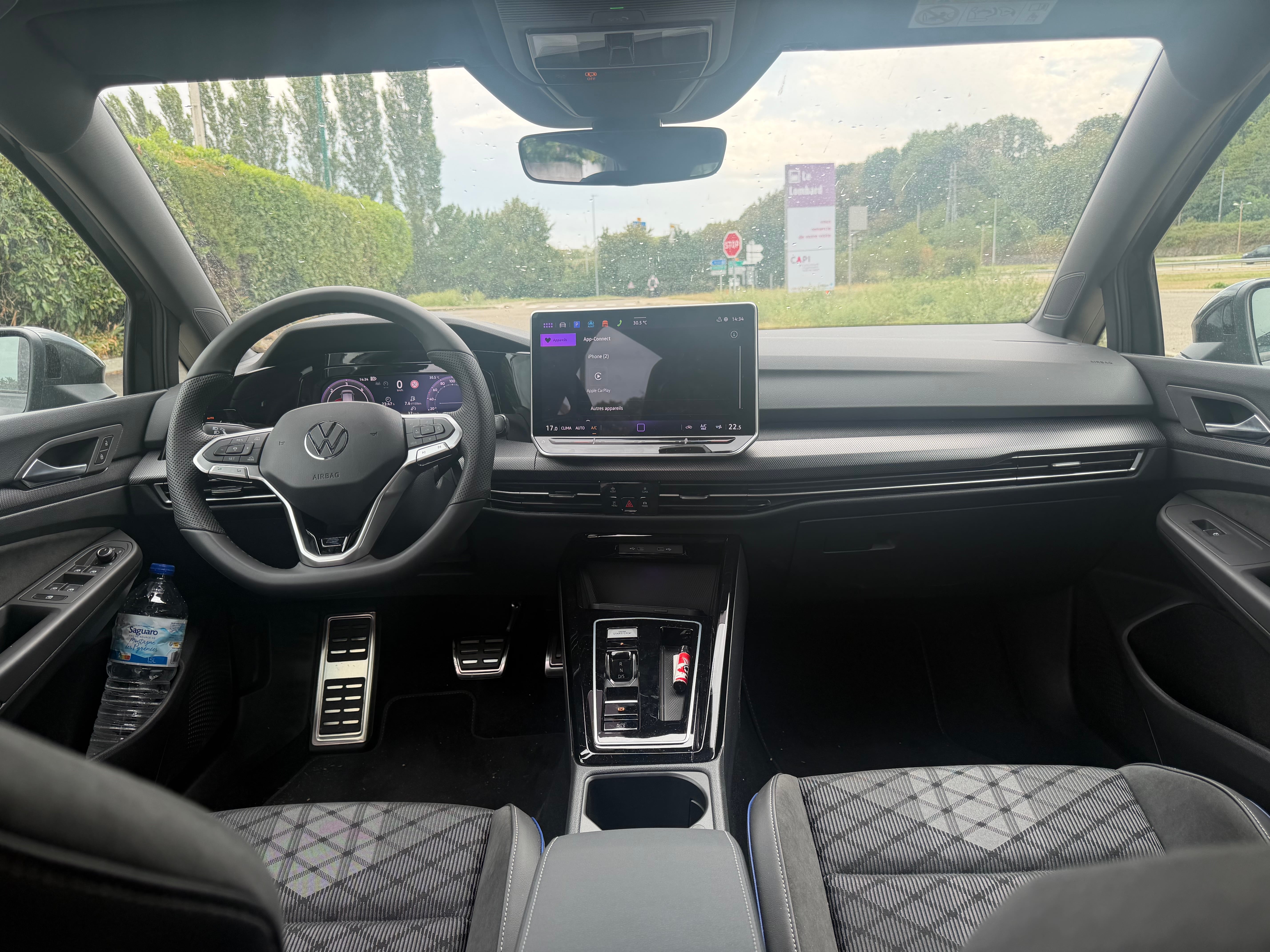 Volkswagen Golf R-Line avec GPS