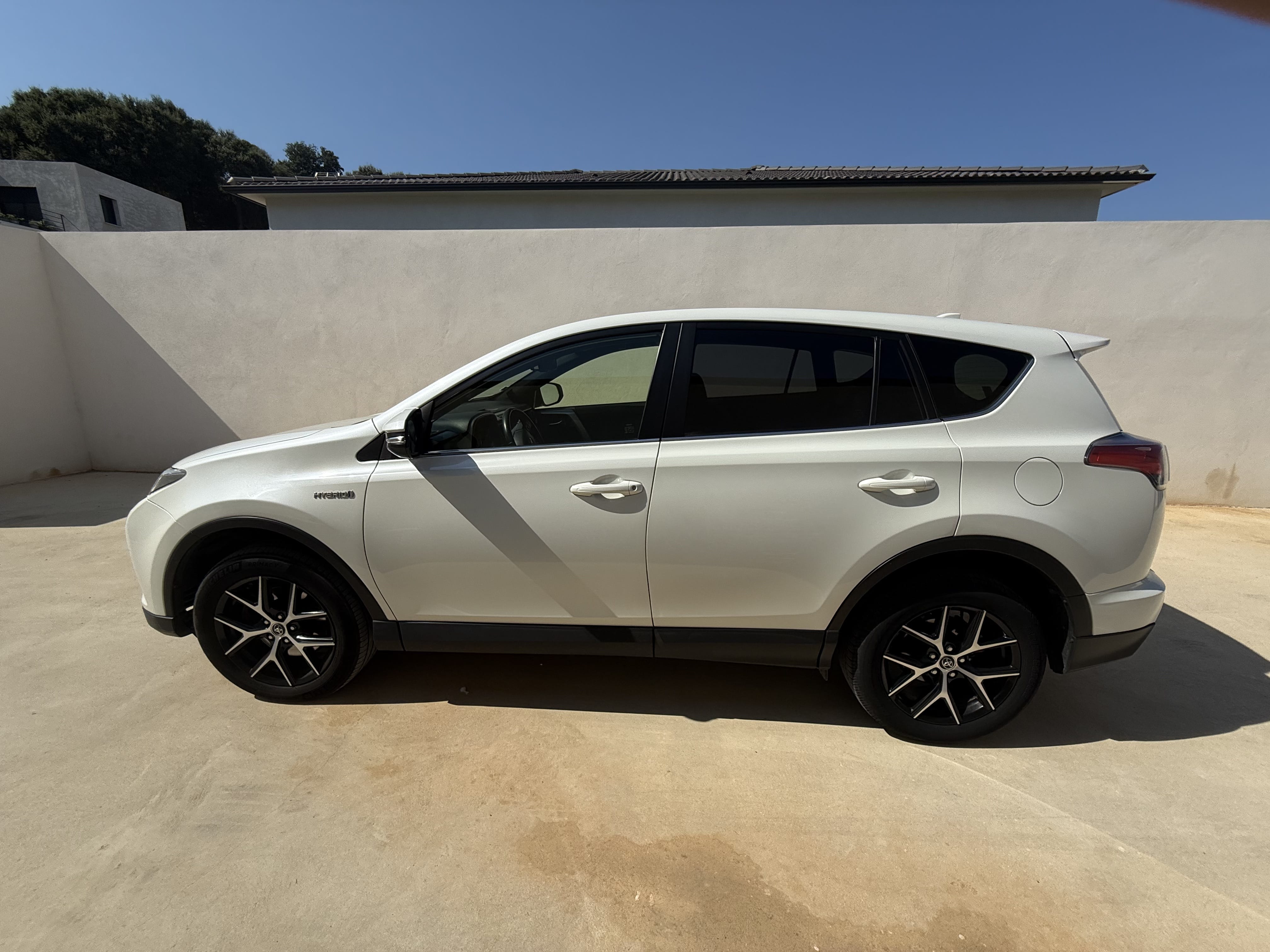 Toyota RAV 4 Hybride avec Climatisation