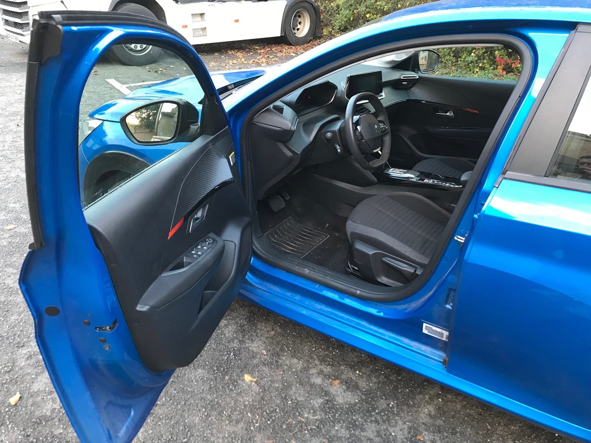 Peugeot 208 e avec Entrée audio / iPod