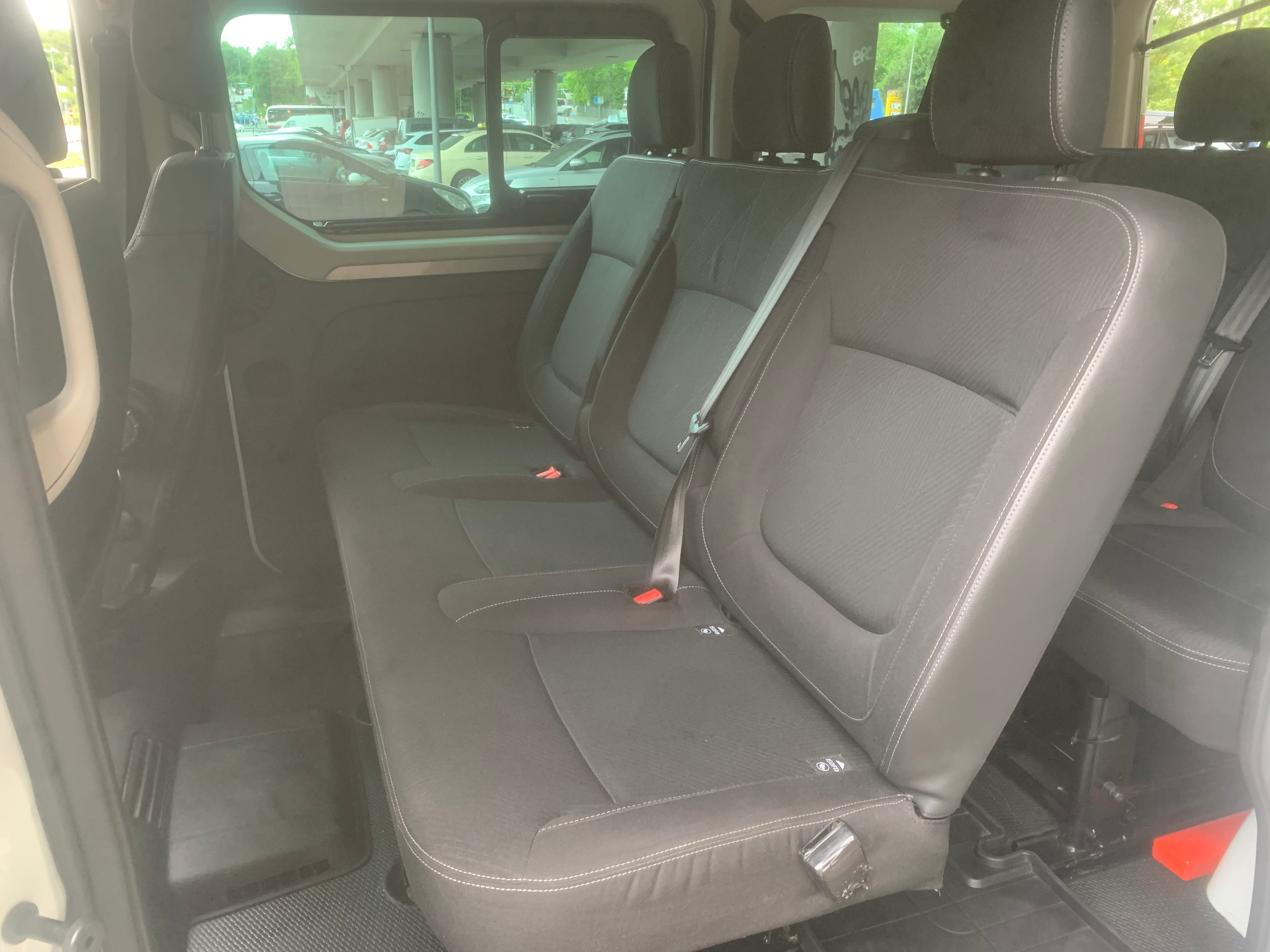 Renault Trafic mit Anhängerkupplung