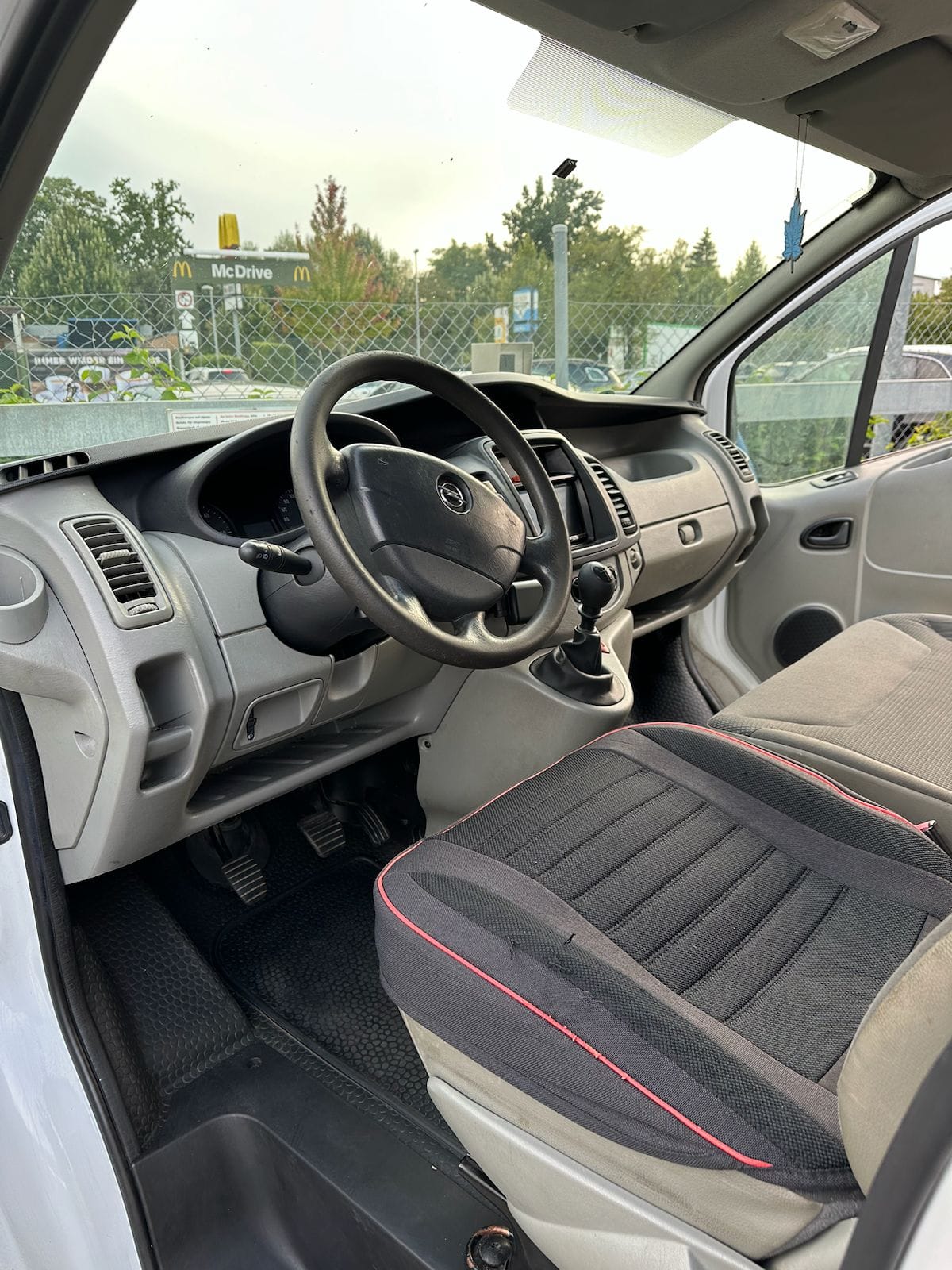 Opel Vivaro mit Apple CarPlay