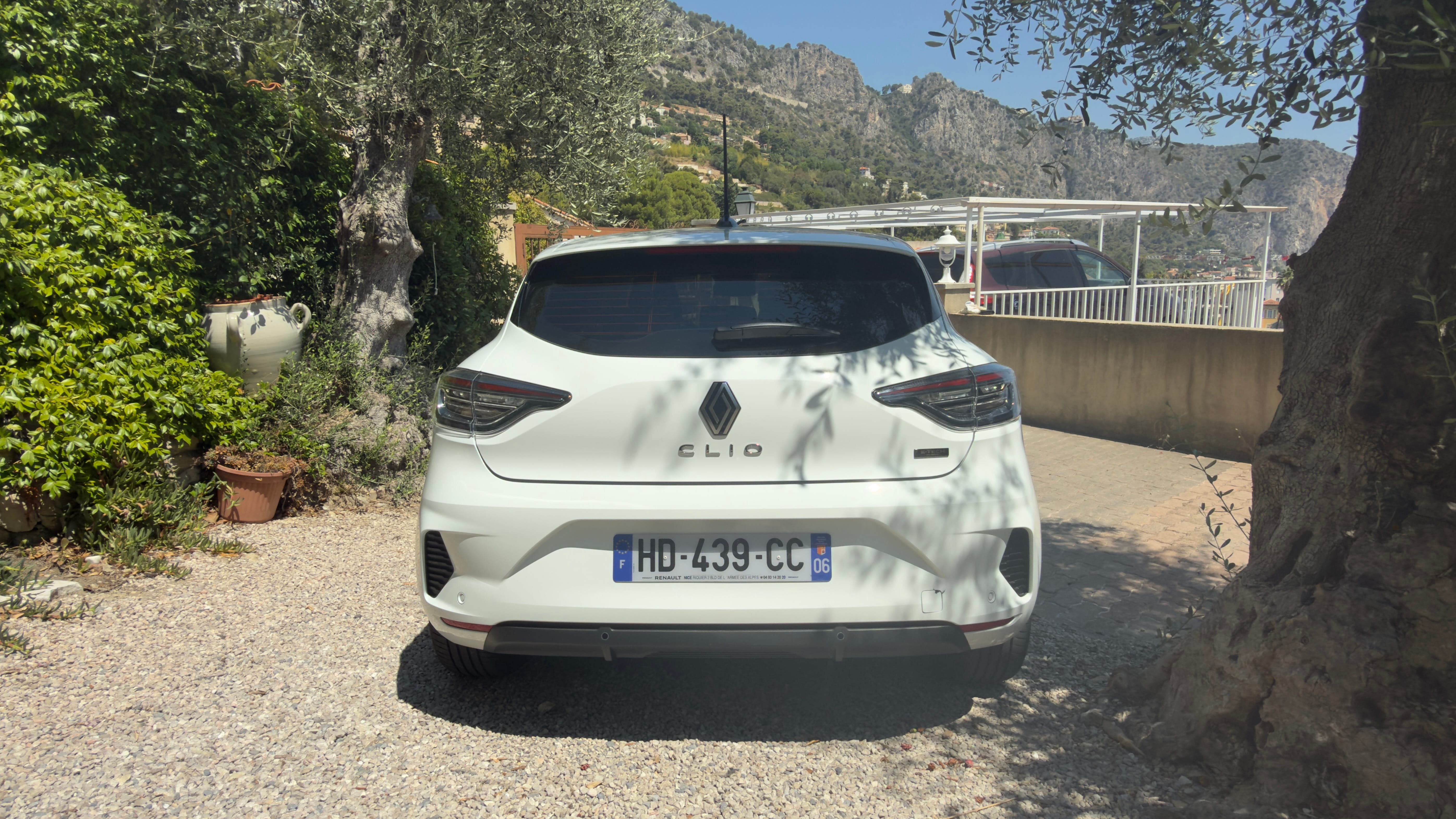 Renault Clio E-tech 145 ch avec GPS