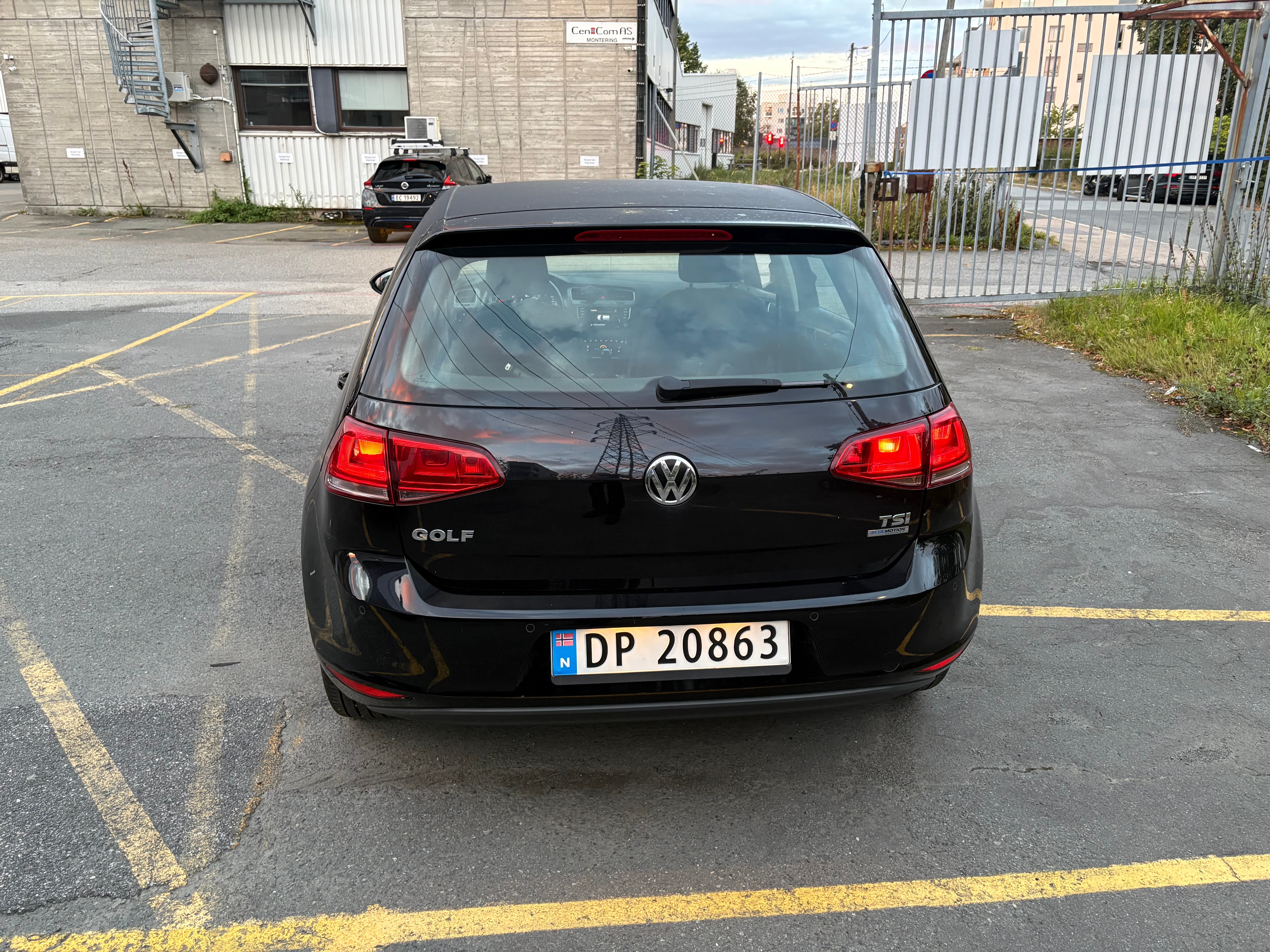 Volkswagen Golf with Bluetooth audio