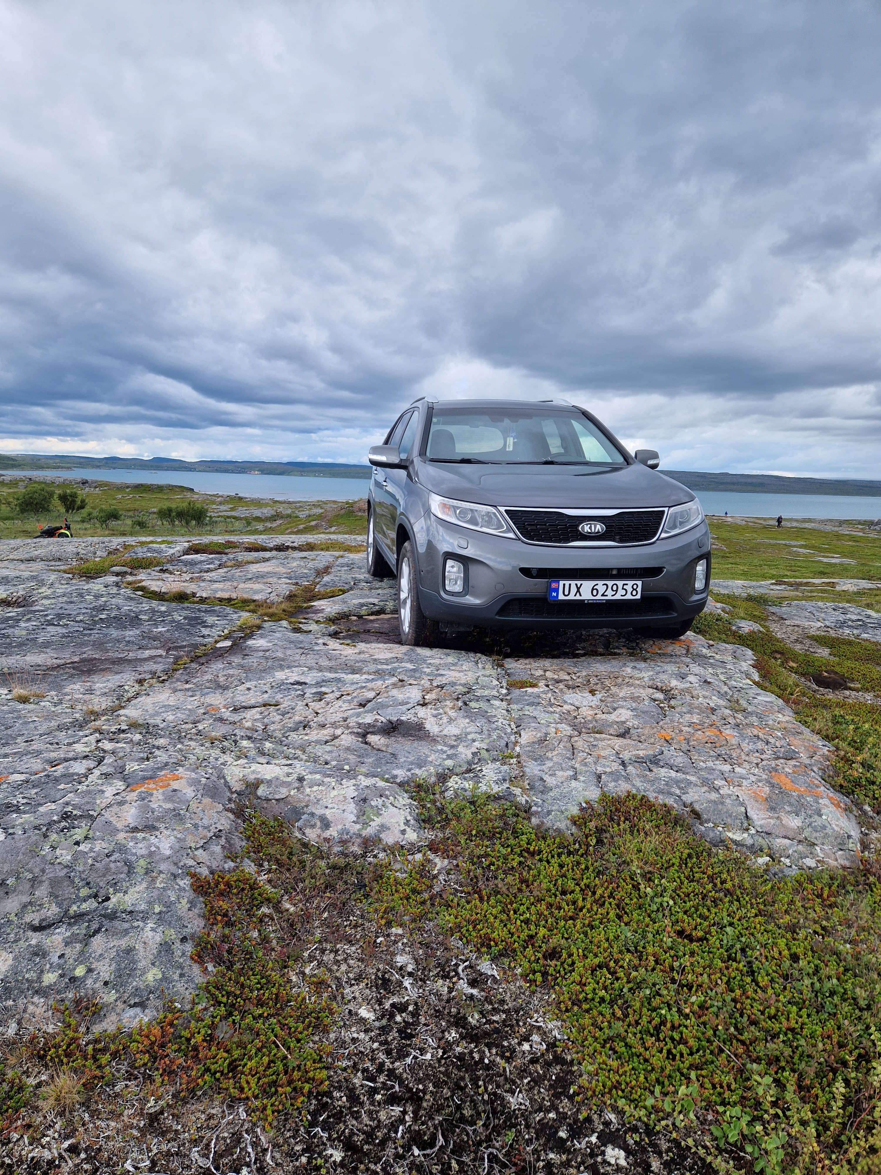 Kia Sorento 2.2 Cdi. Piggfrie vinterdekk 2024. Glimrende å kjøre med. med Aircondition