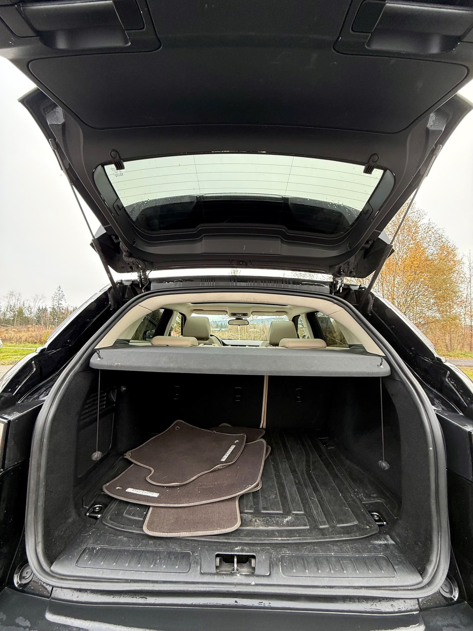 Land-Rover Range Rover Evoque med Lydinngang