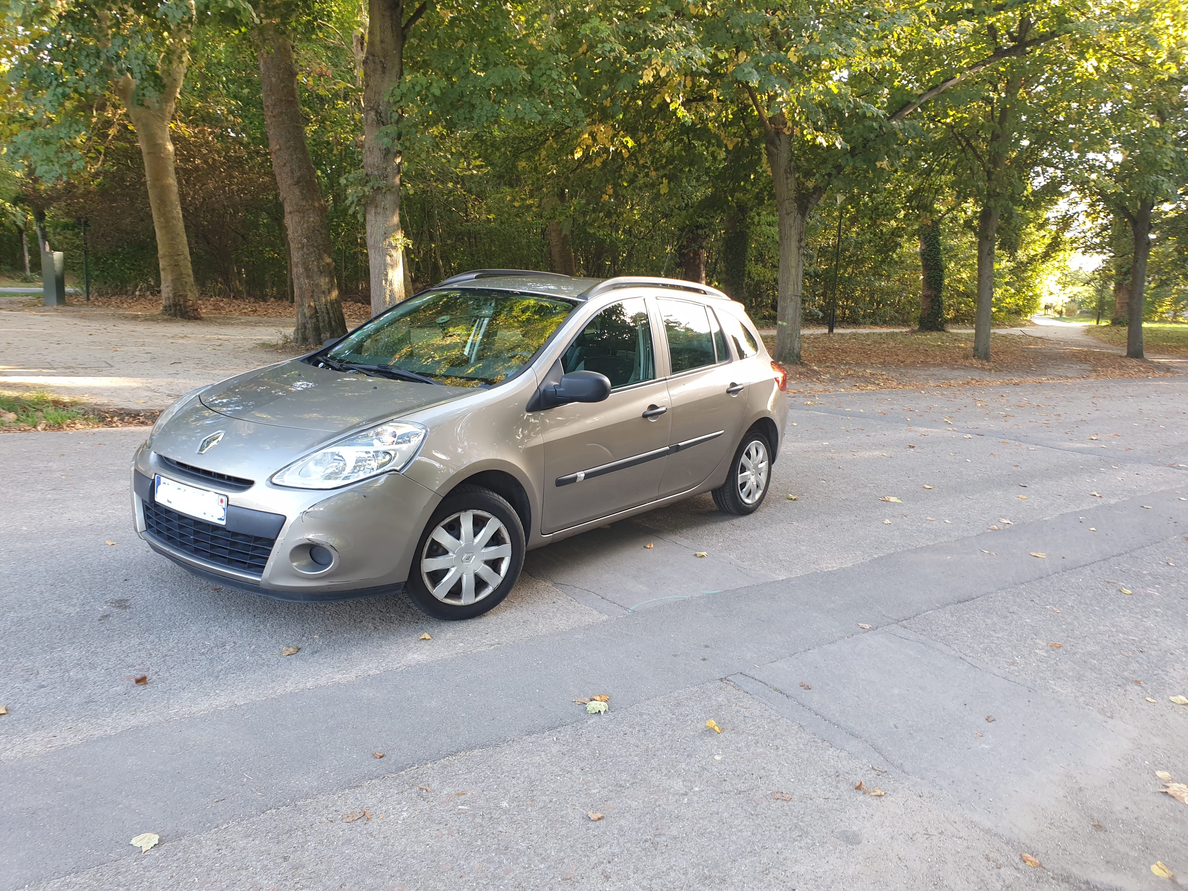 Renault Clio Estate, 2012, Essence 98