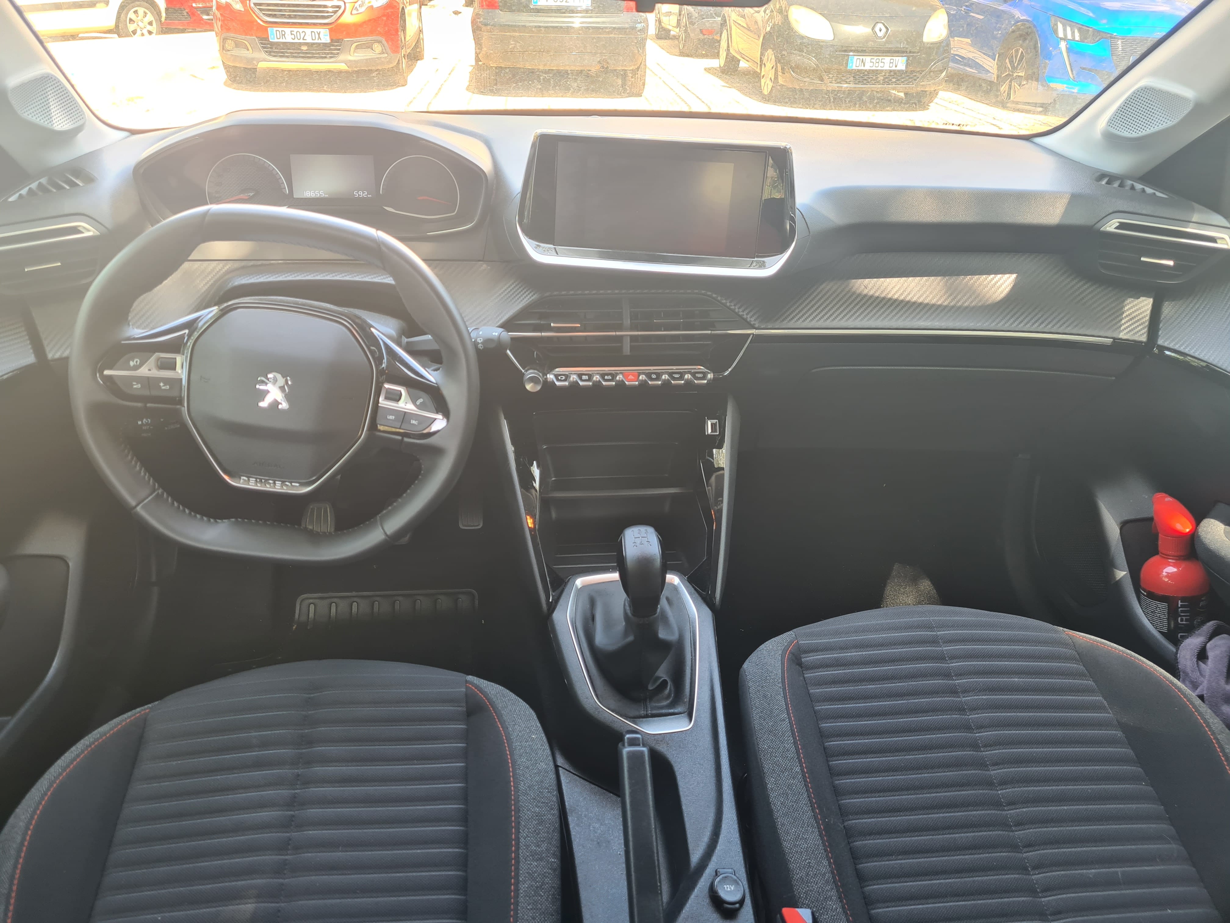 Peugeot 208 avec Siège bébé