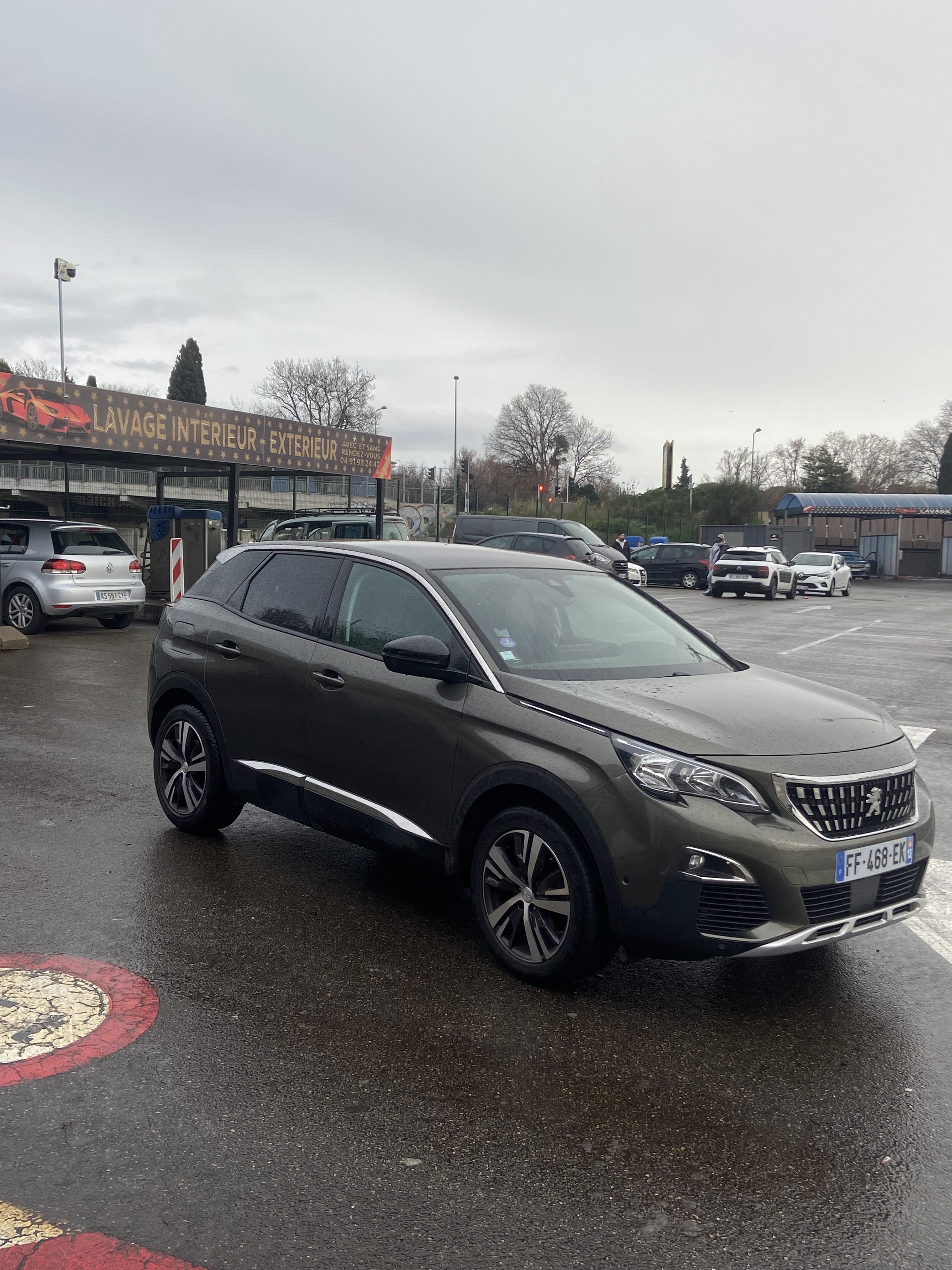 Peugeot 3008 1,6 essence, 2019, Essence 98, automatisch