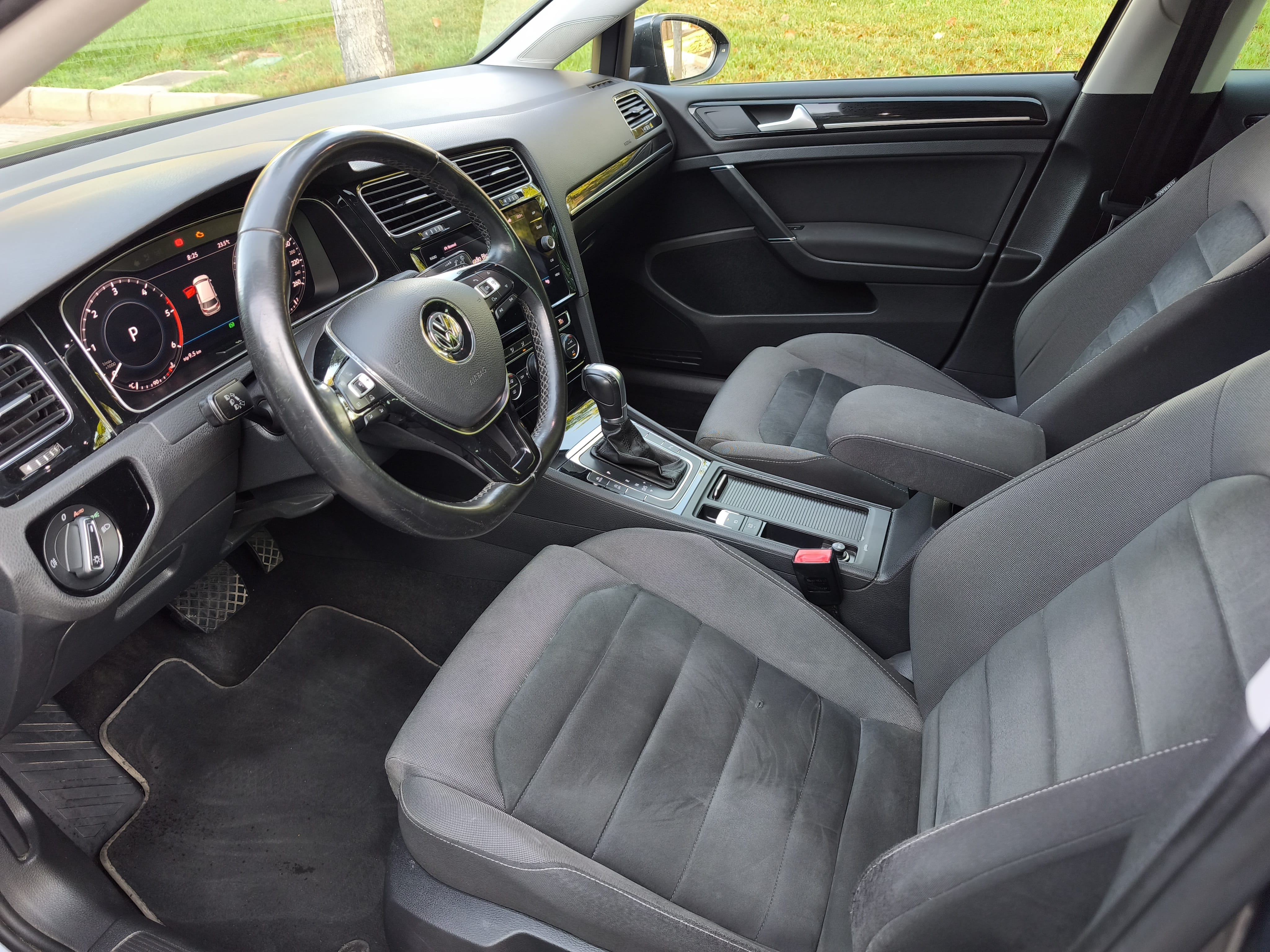 Volkswagen Golf 2.0 TDI 150CV con Audio Bluetooth