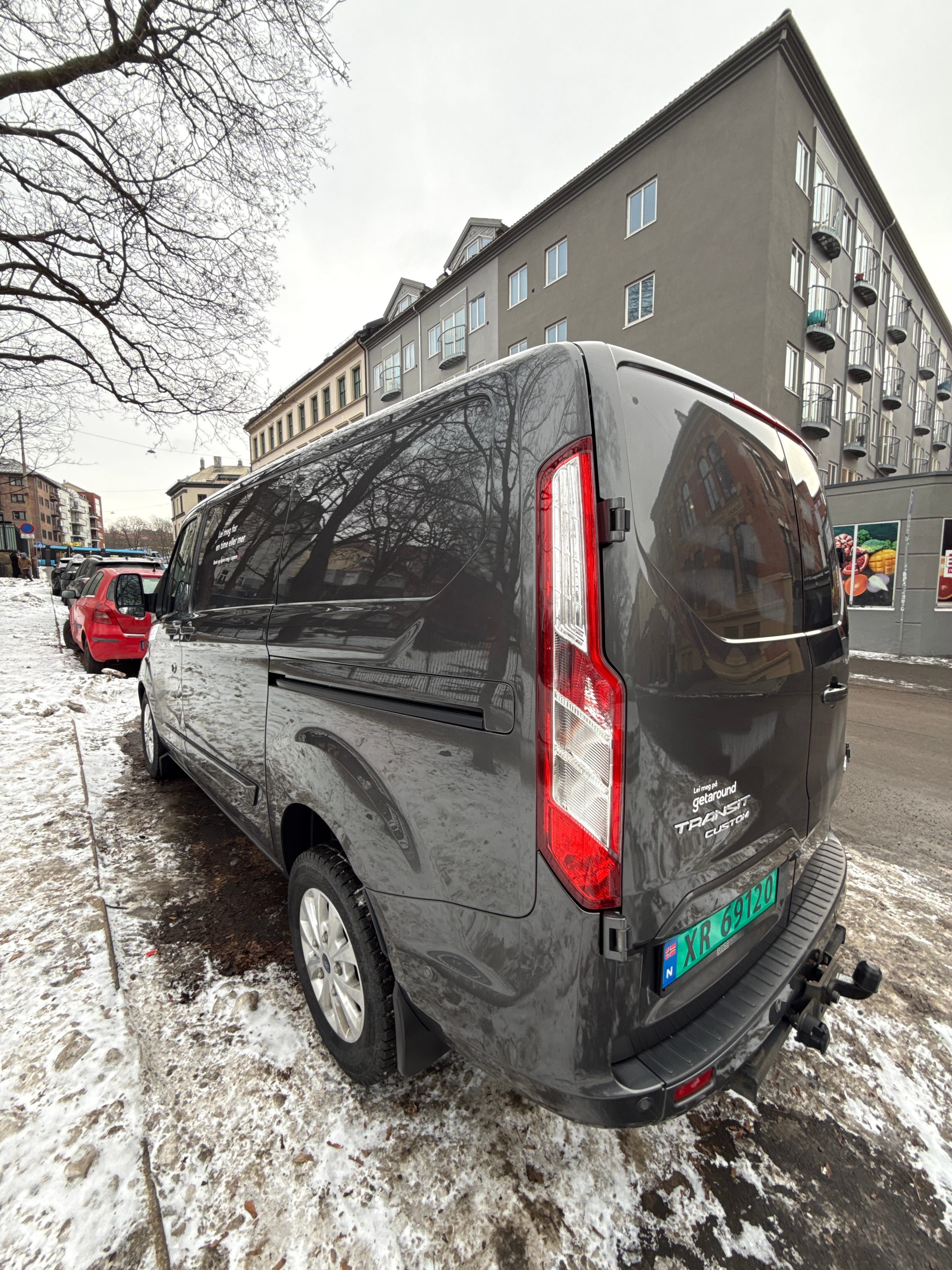 Ford Transit Custom Varebil mit Navigationsgerät