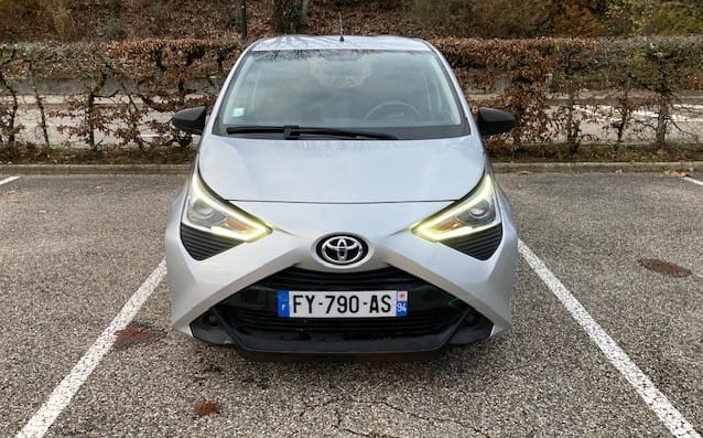 Toyota Aygo II 1.0 vvti x pro*parking privé avec Pneus neige