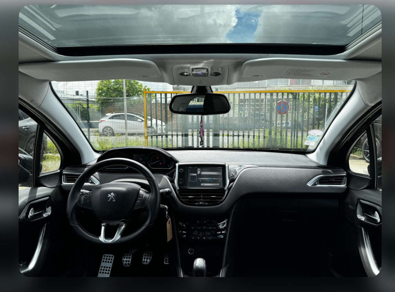 Peugeot 208 avec Régulateur de vitesse