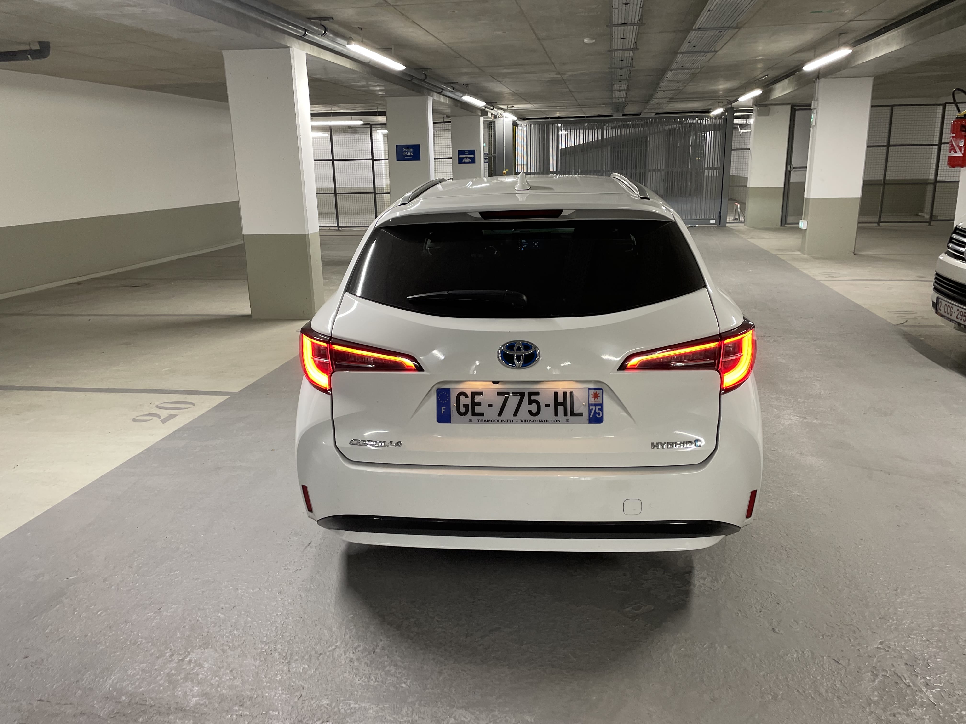 Toyota Corolla Break Hybride avec Régulateur de vitesse