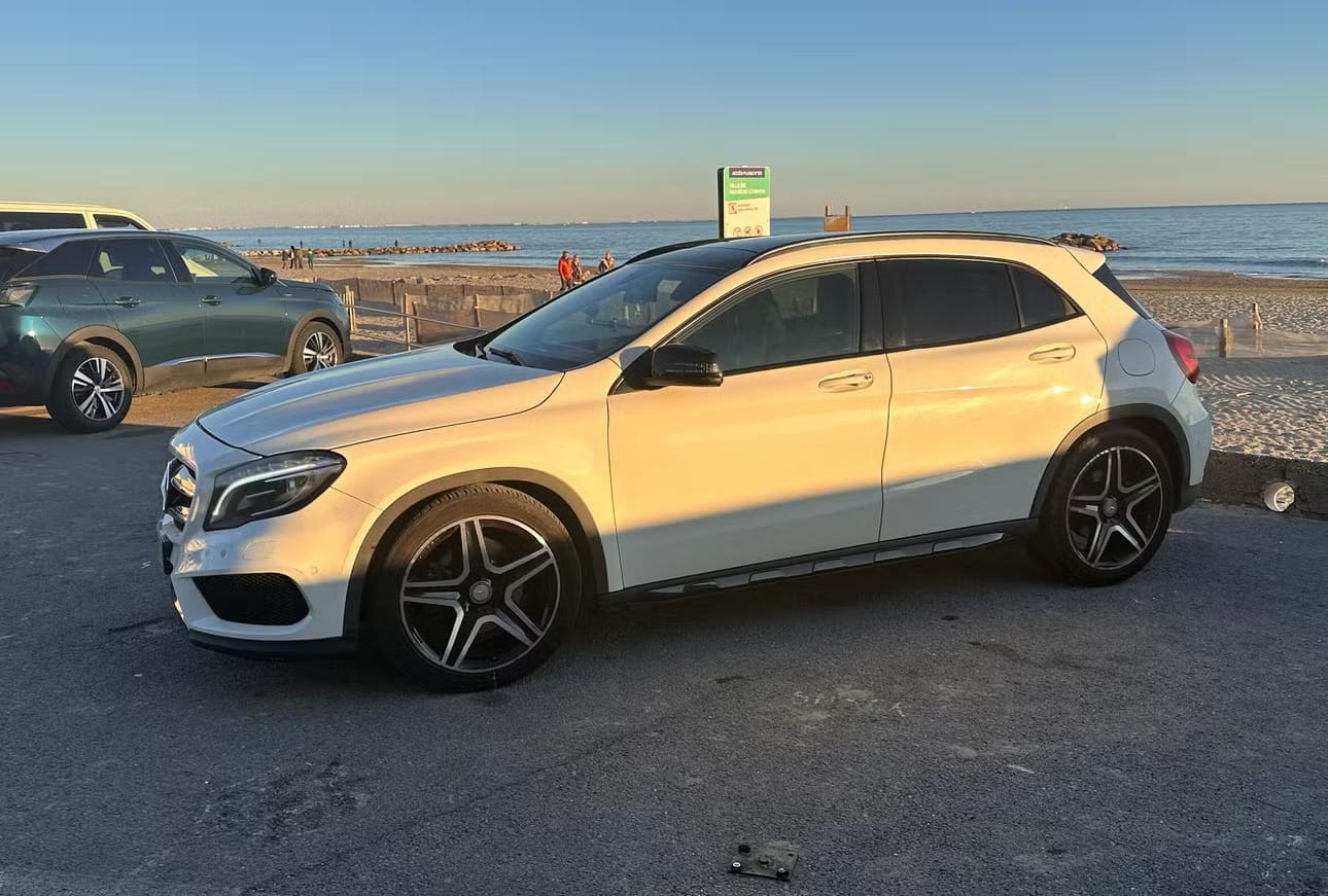 Mercedes-Benz Classe GLA avec Climatisation