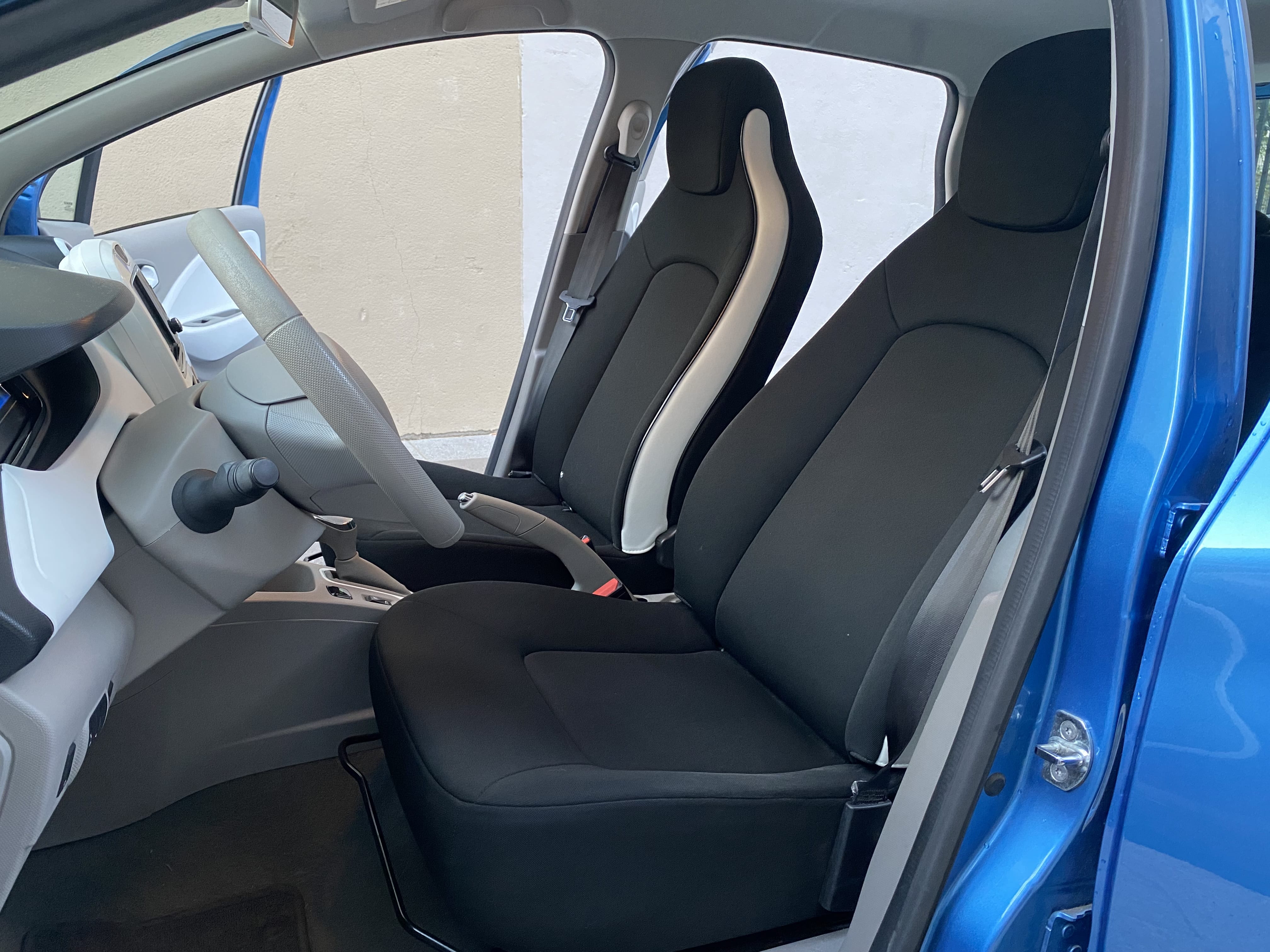 Renault ZOE Zen – Autonomie Urbaine 41 kW – 100 % électrique, stationnement gratuit avec Siège bébé