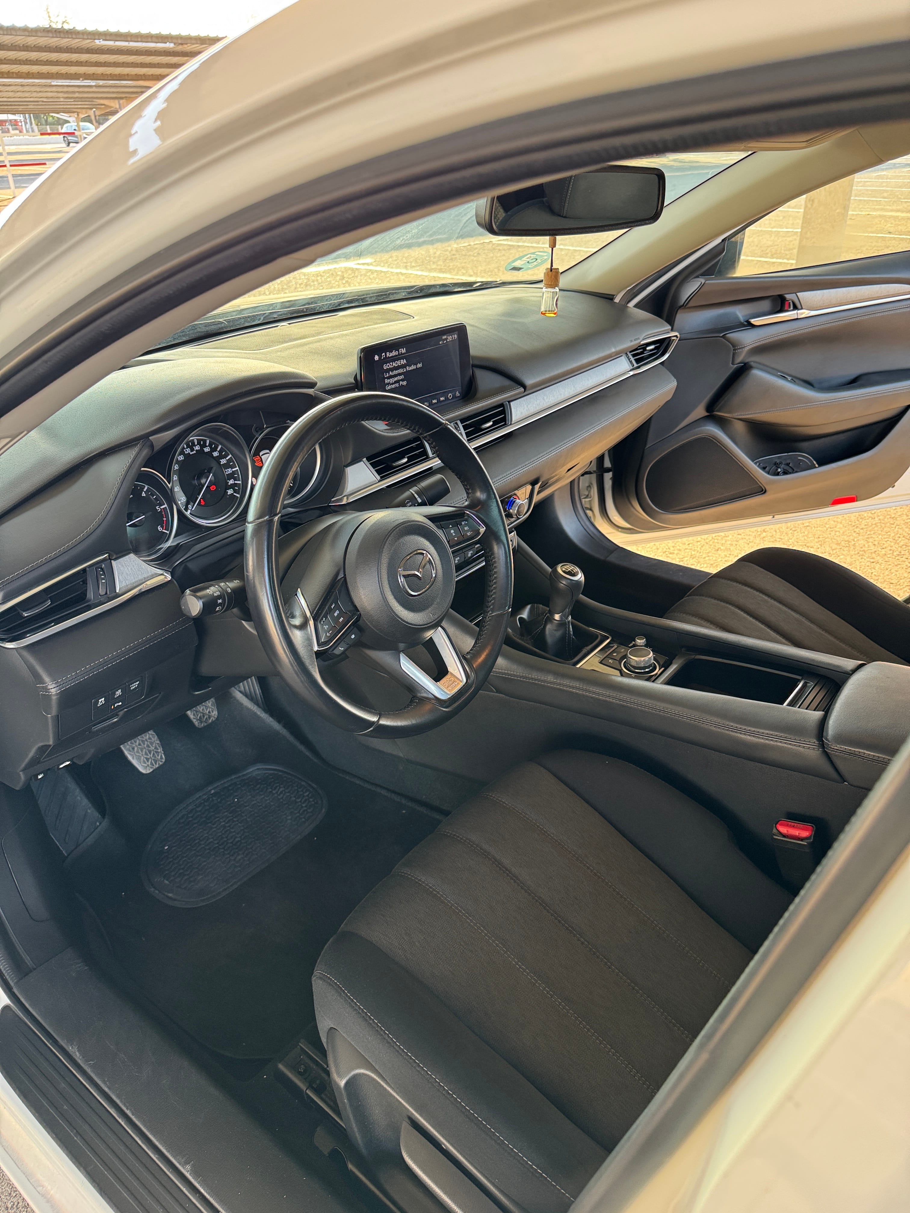 Mazda 6 2.2 con Control de velocidad