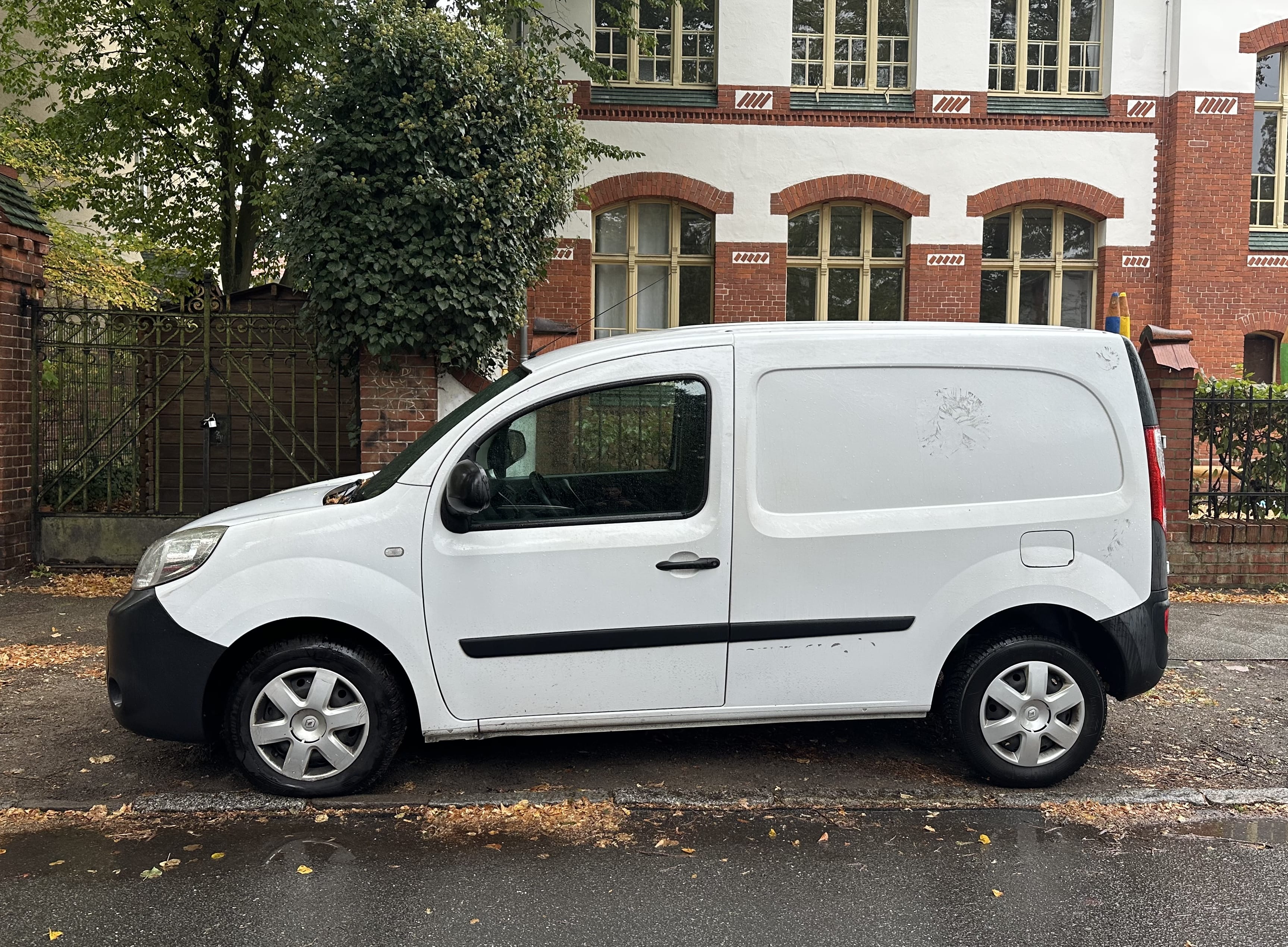 Renault Kangoo Express Transporter (Diesel) mit Klimaanlage