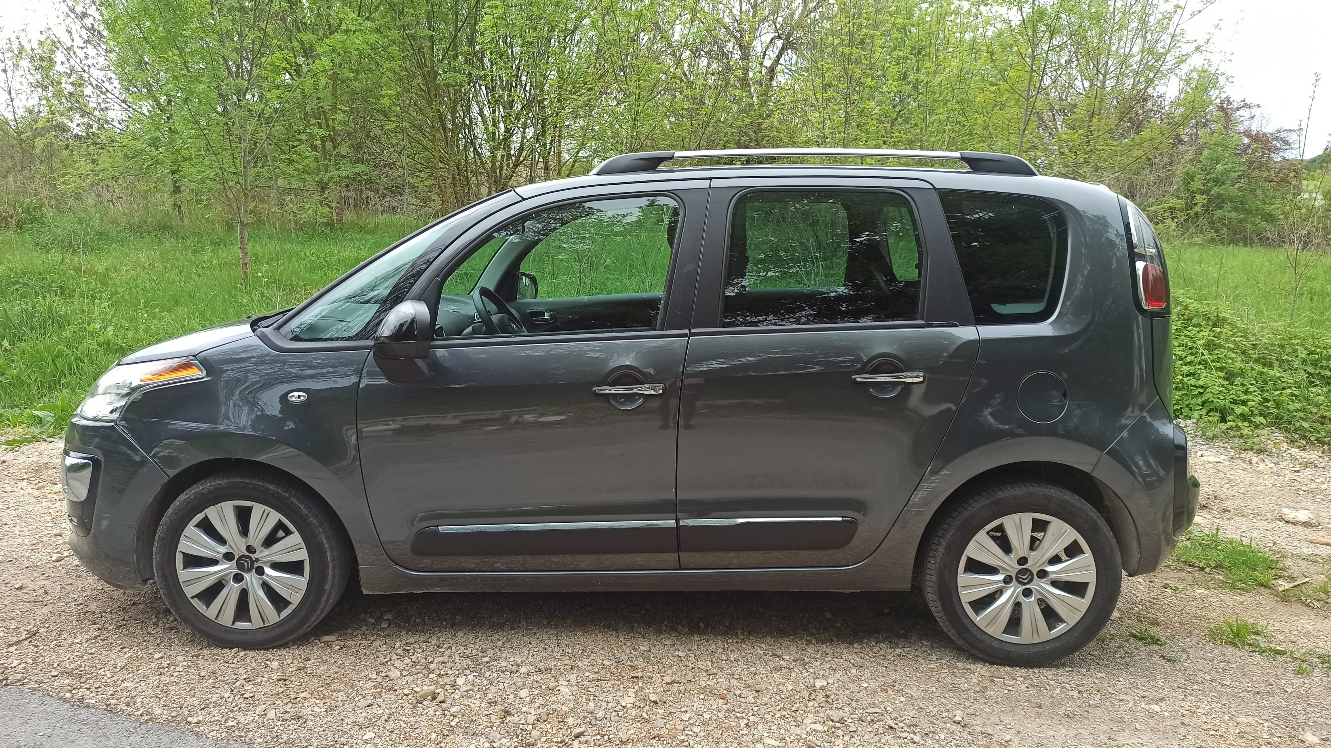 Citroen C3 Picasso with Air conditioning