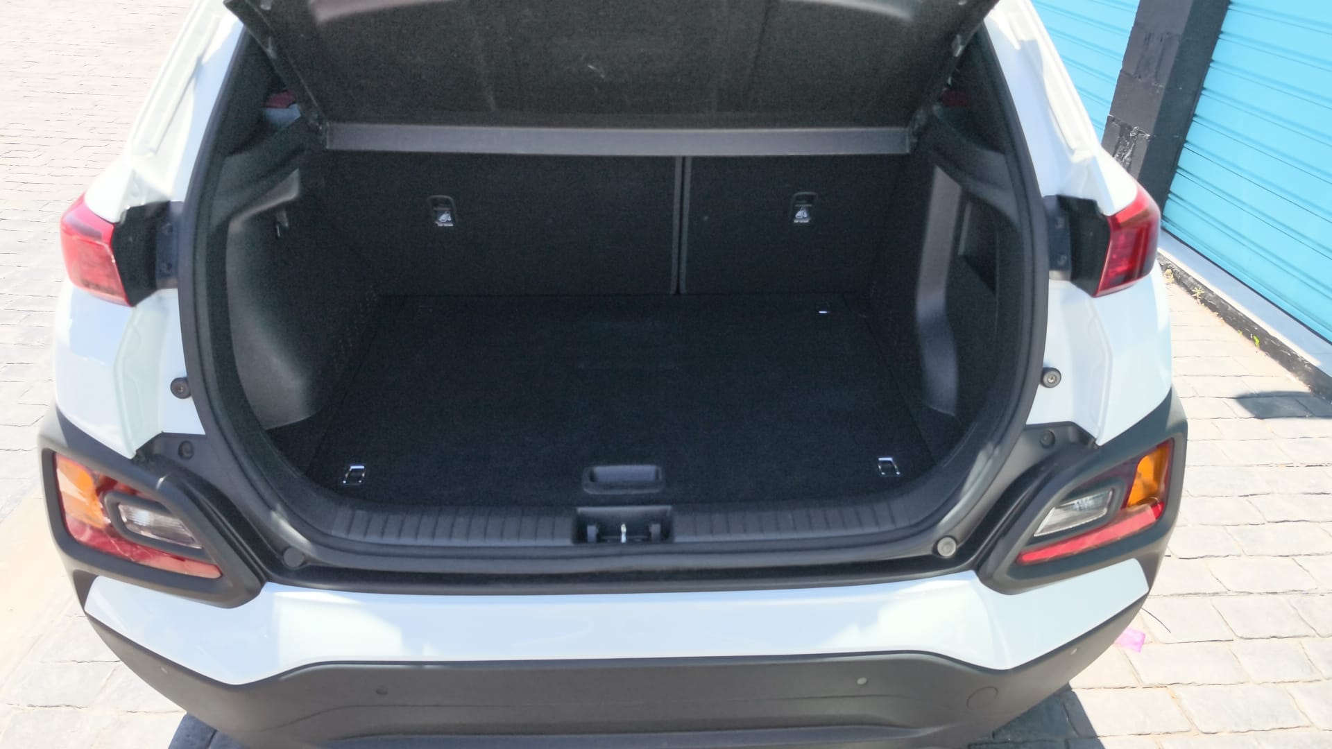 Hyundai Kona 120 CV con Audio Bluetooth