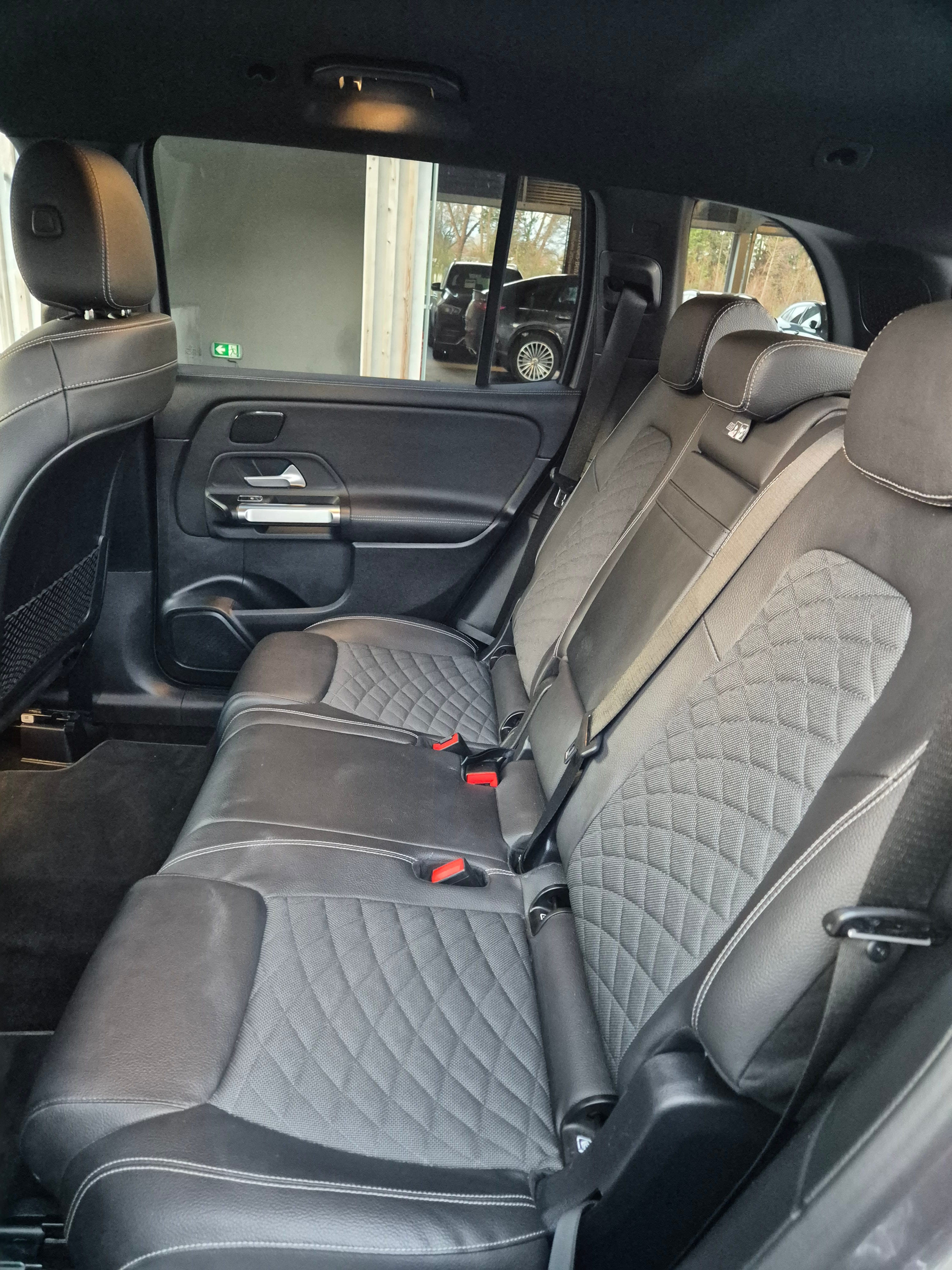 Mercedes-Benz Classe GLB 200 163cv avec Apple CarPlay
