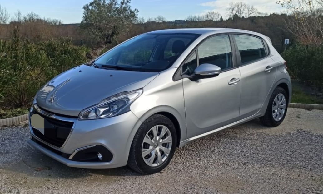 Peugeot 208 GRIS METAL 2018 // 1.6 BLUEHDI GPS/S&S-CLIM-RADAR DE RECUL, 2018, Diesel