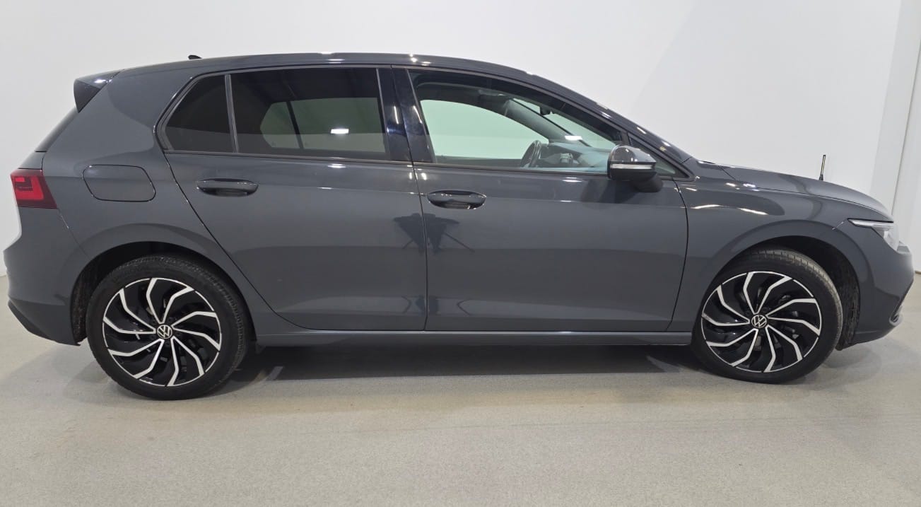 Volkswagen Golf mit Rückfahrkamera