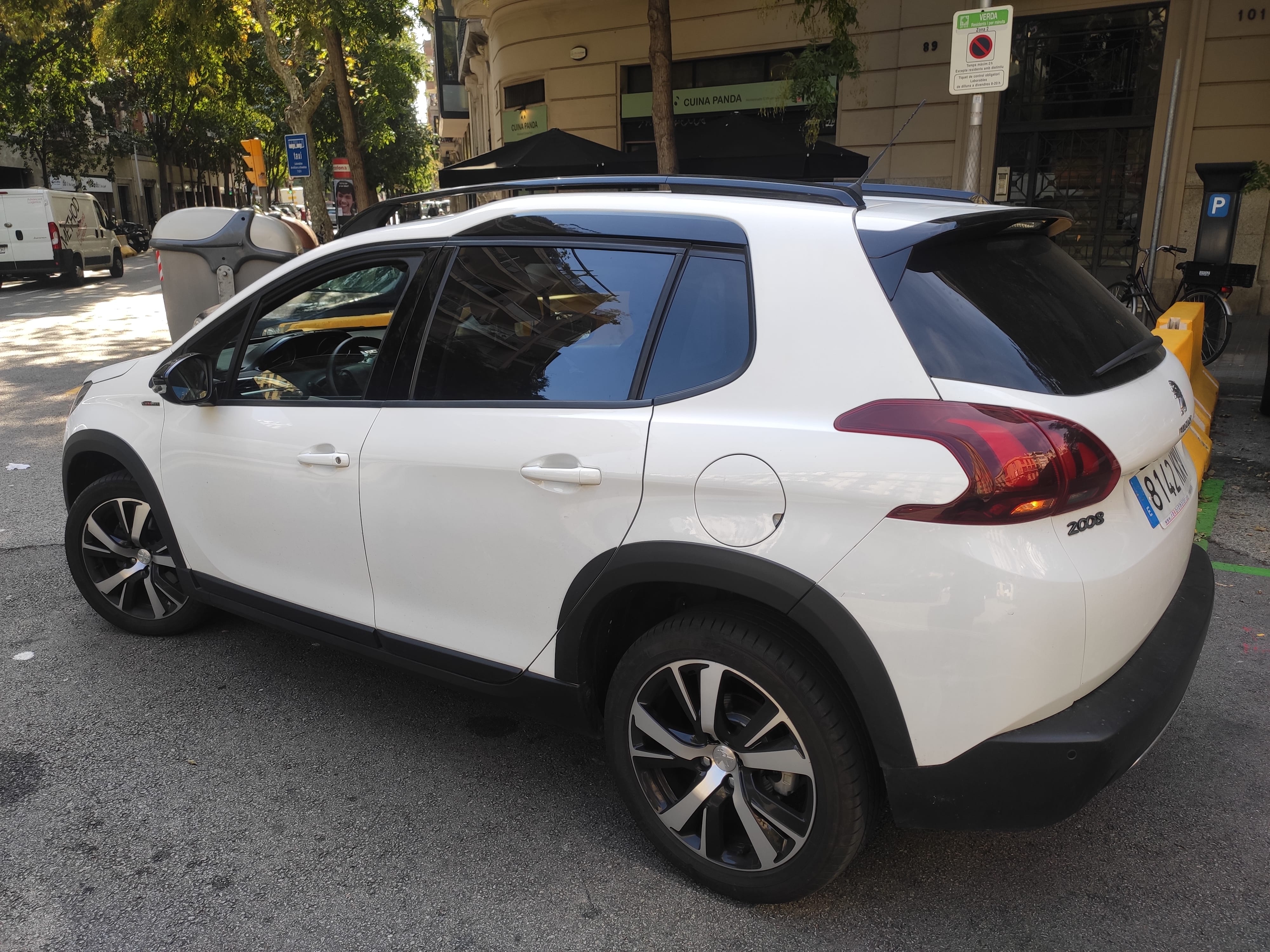 Peugeot 2008 con Aire acondicionado