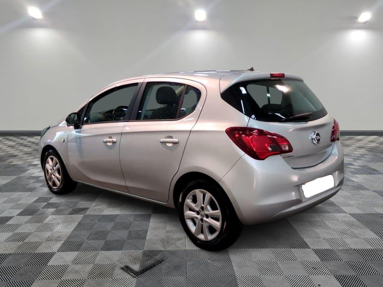 Opel Corsa 1.4 avec GPS