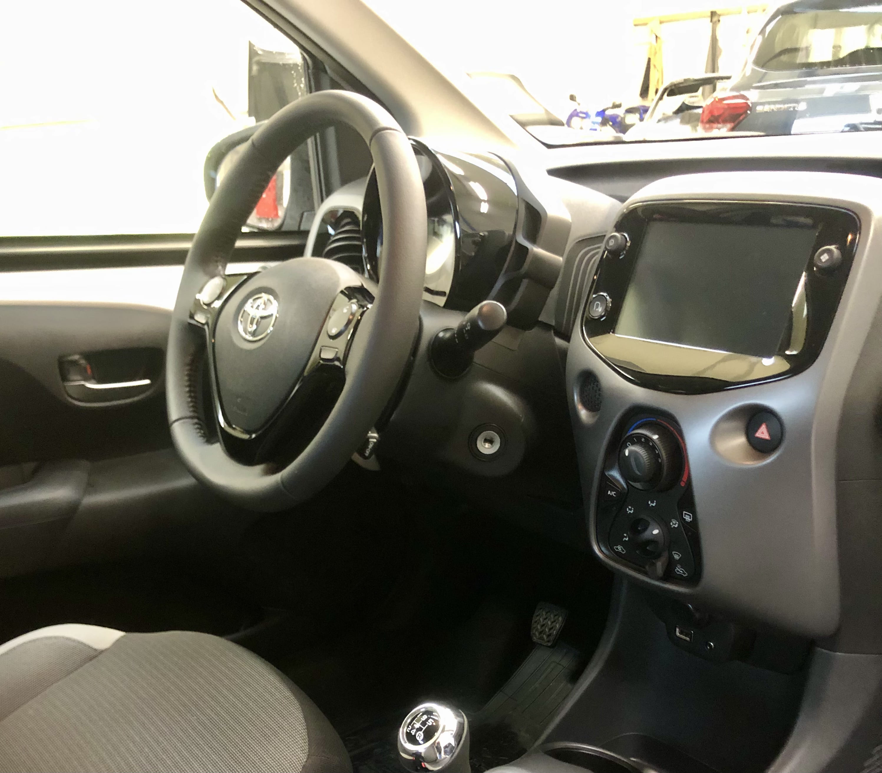 Toyota Aygo II 1.0 essence mit Audio-/iPod-Zugang