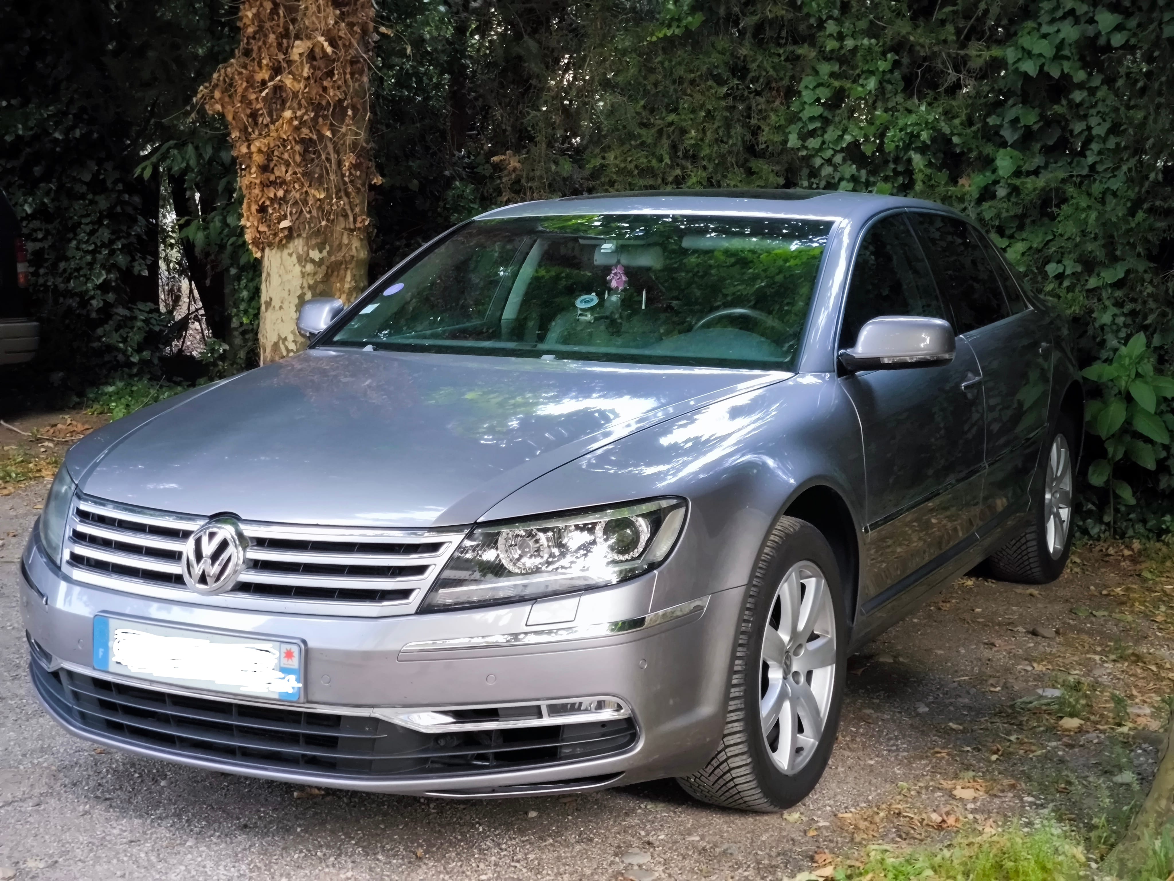 Volkswagen Phaeton Limousine 3.6 essence/e85 avec Siège bébé