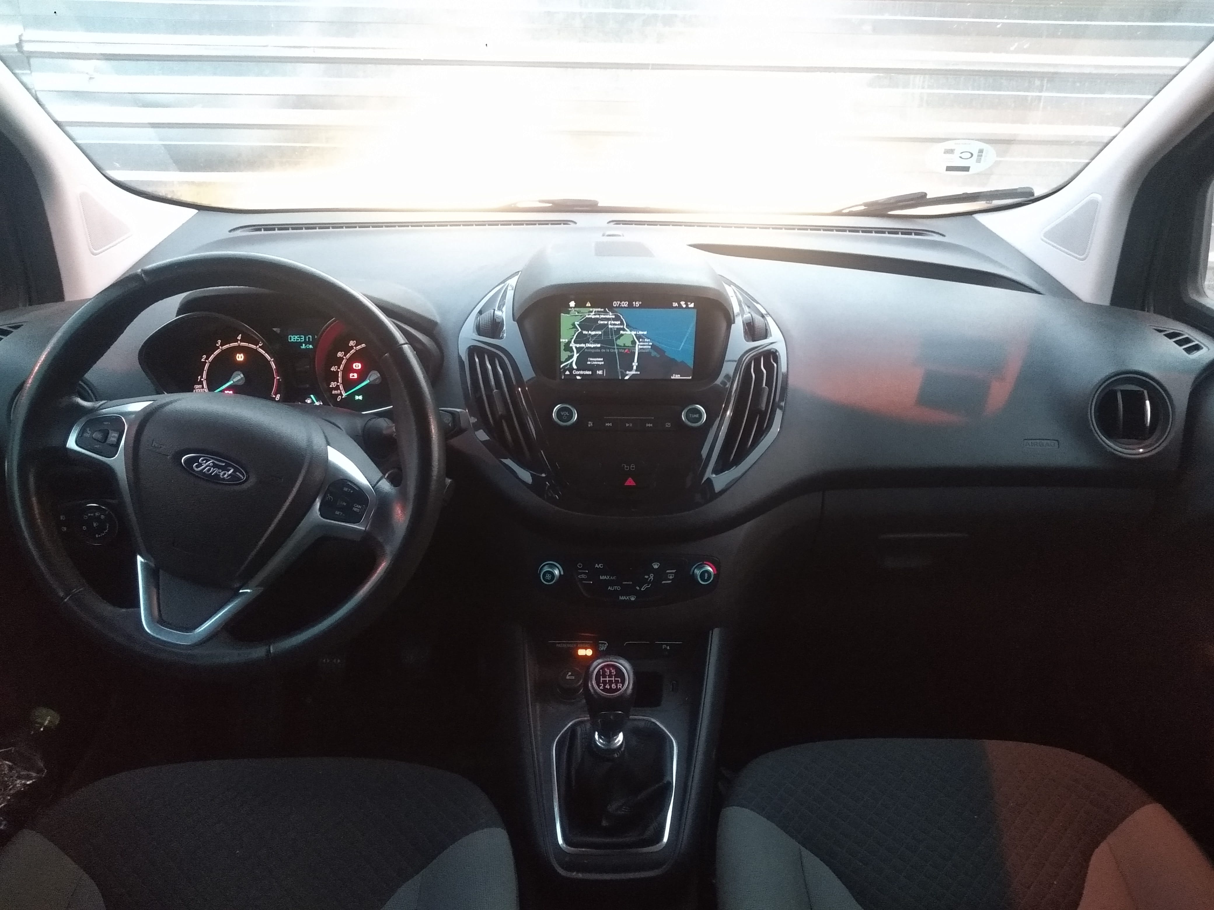 Ford Tourneo Courier con Aire acondicionado